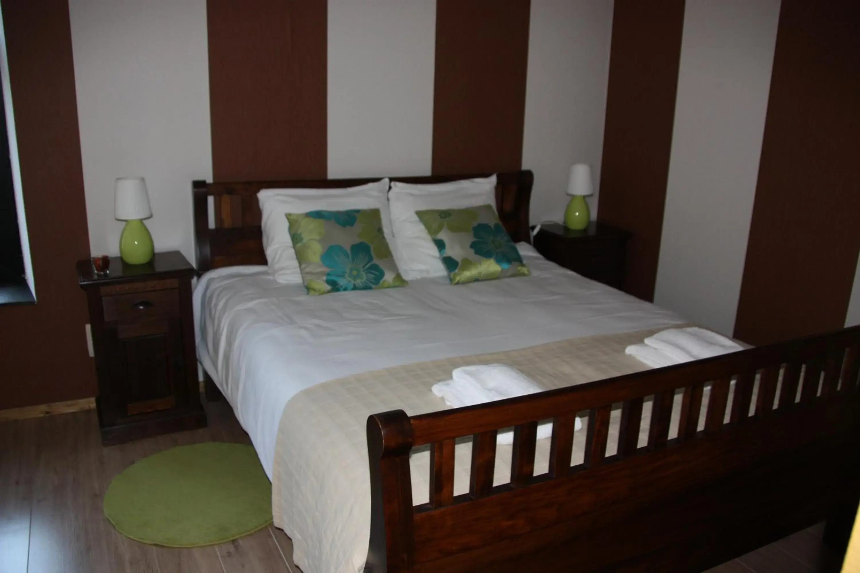 Family Room with Private Bathroom in B&B Des4seigneurs Family Room with Private Bathroom in B&B Des4seigneurs