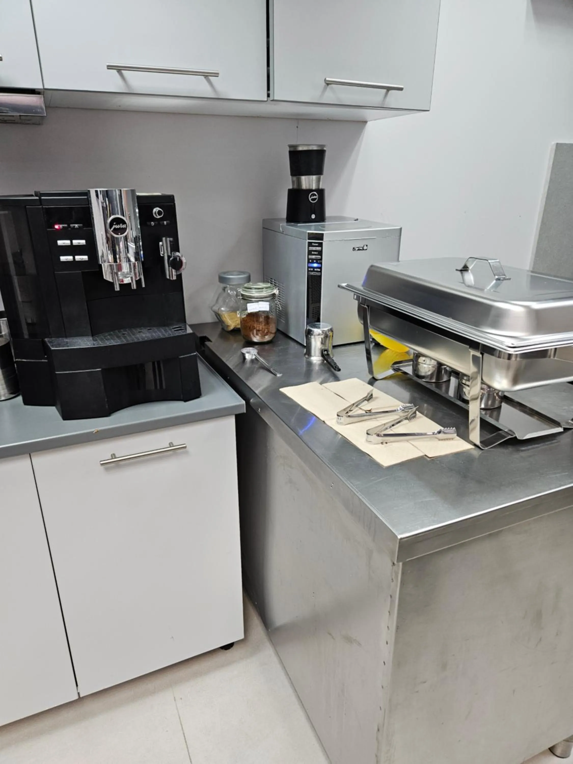 Data Chios Center semi basement