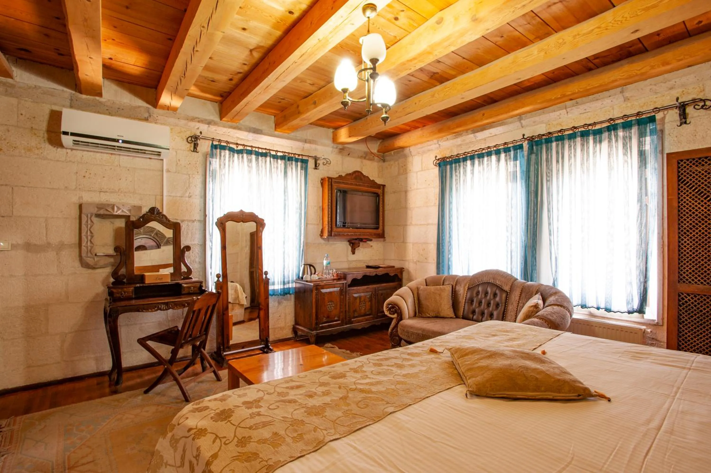 Photo of the whole room in Ottoman Cave Suites