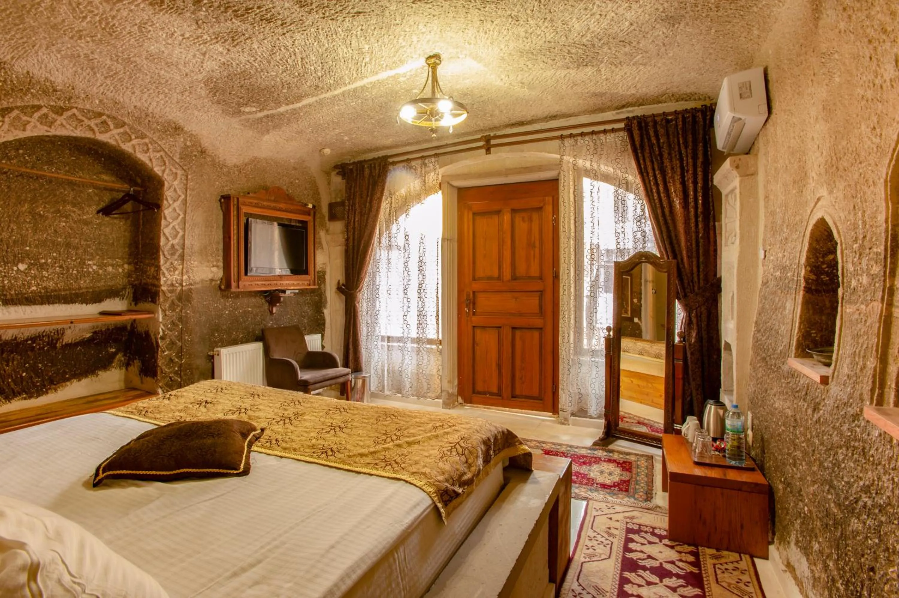 Bedroom in Ottoman Cave Suites