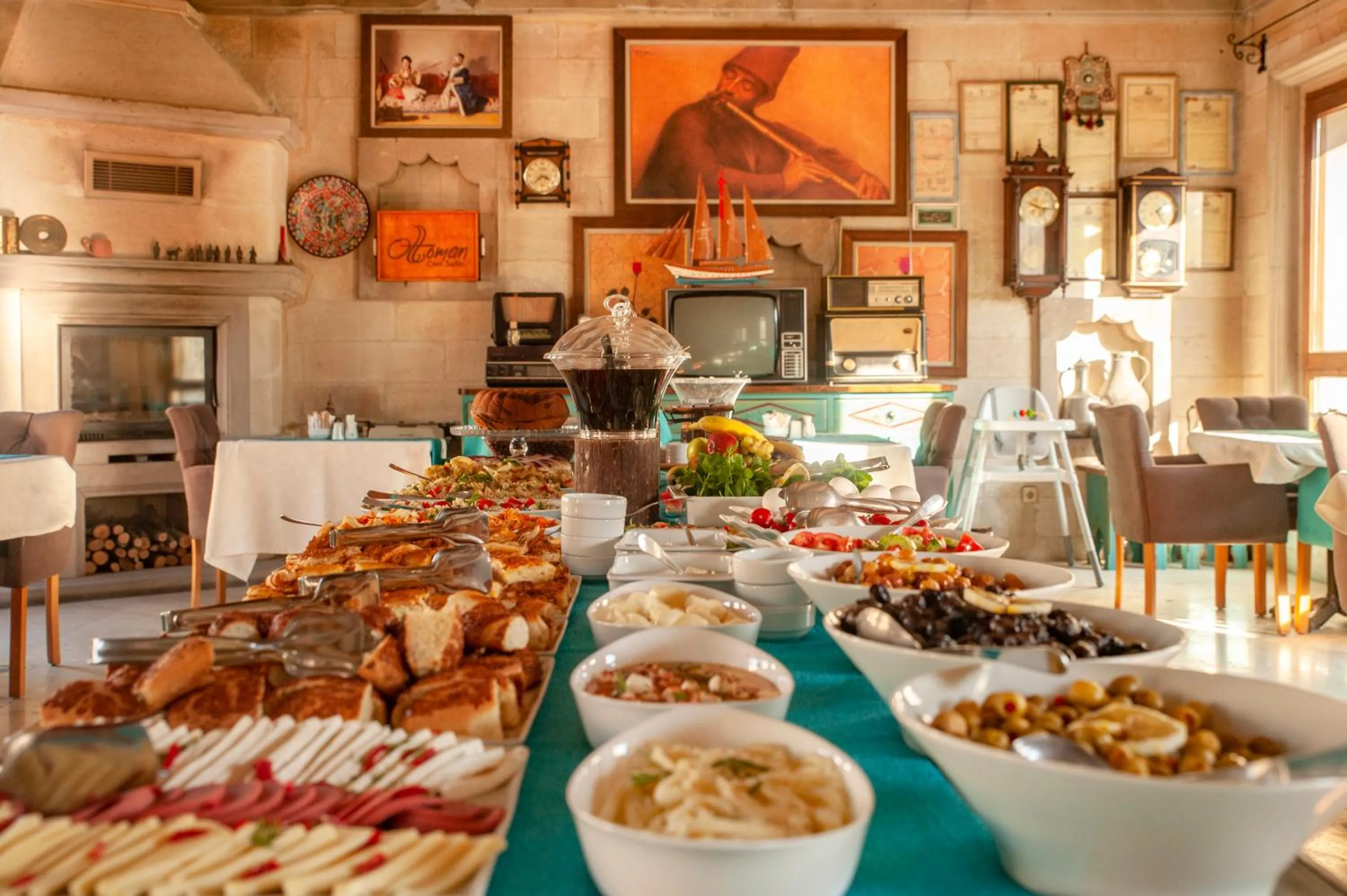 Breakfast in Ottoman Cave Suites
