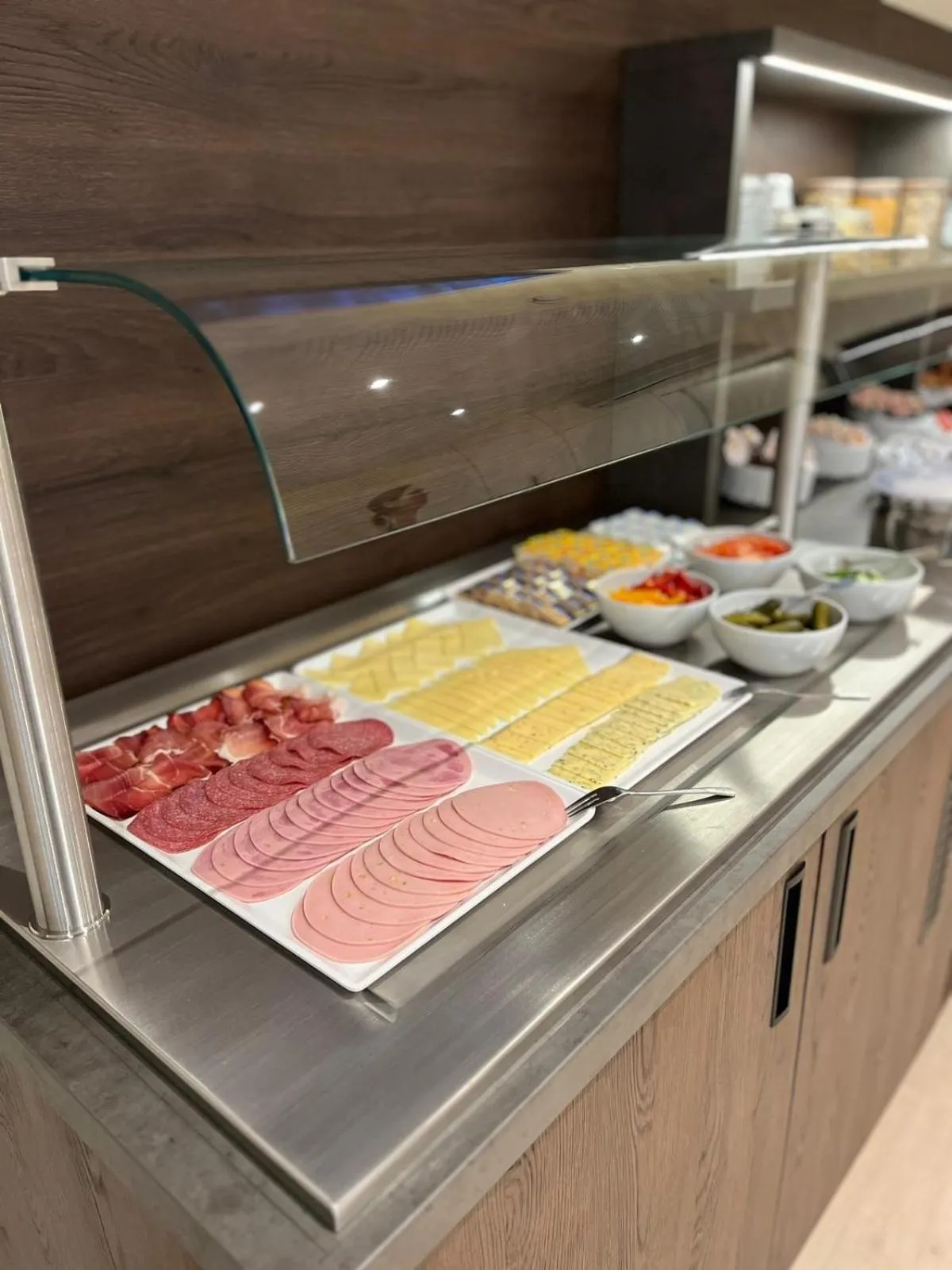 Buffet breakfast in Hotel Drei Kronen Elmshorn