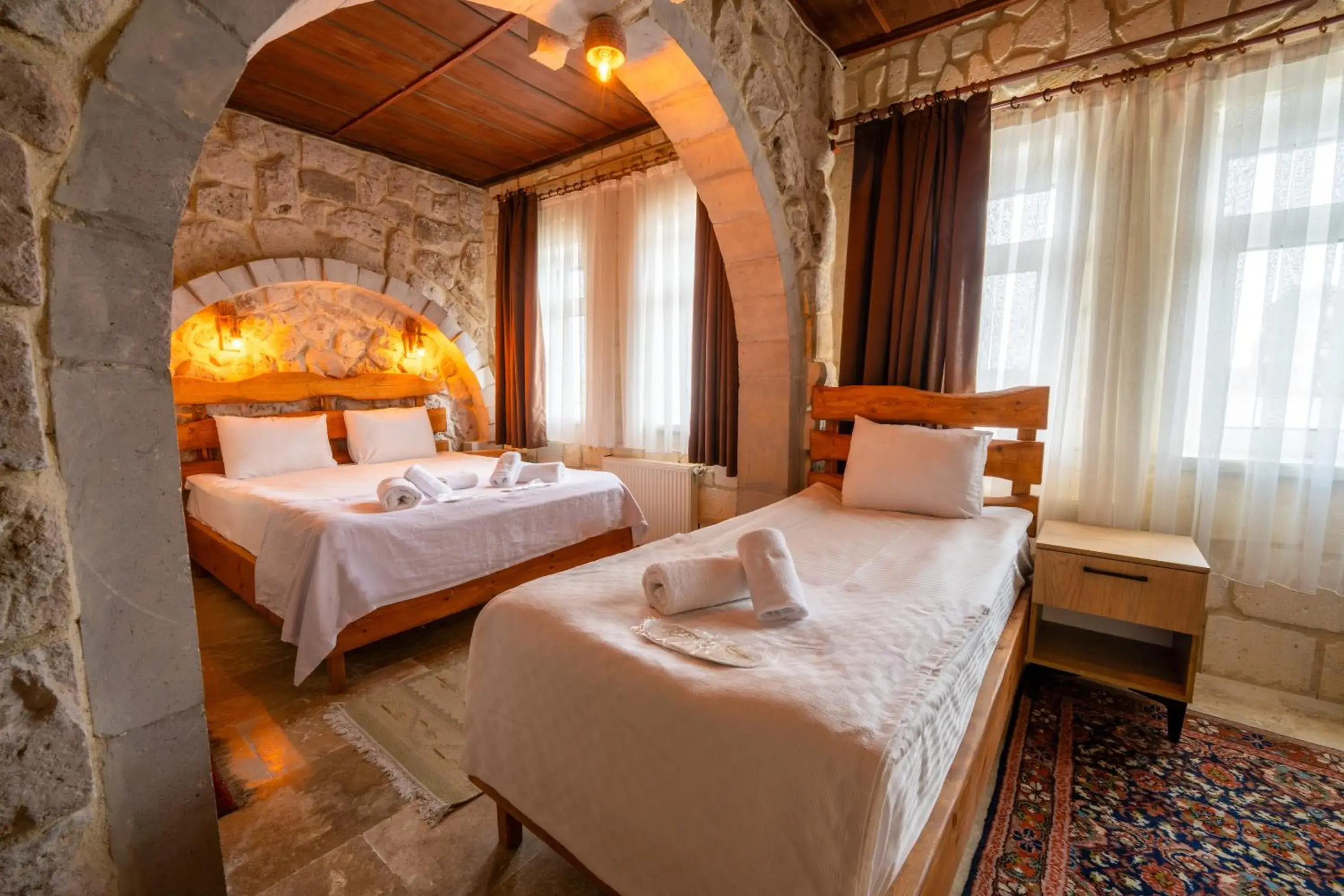 Comfort Triple Room with Shower in hotels crazy horse Comfort Triple Room with Shower in hotels crazy horse