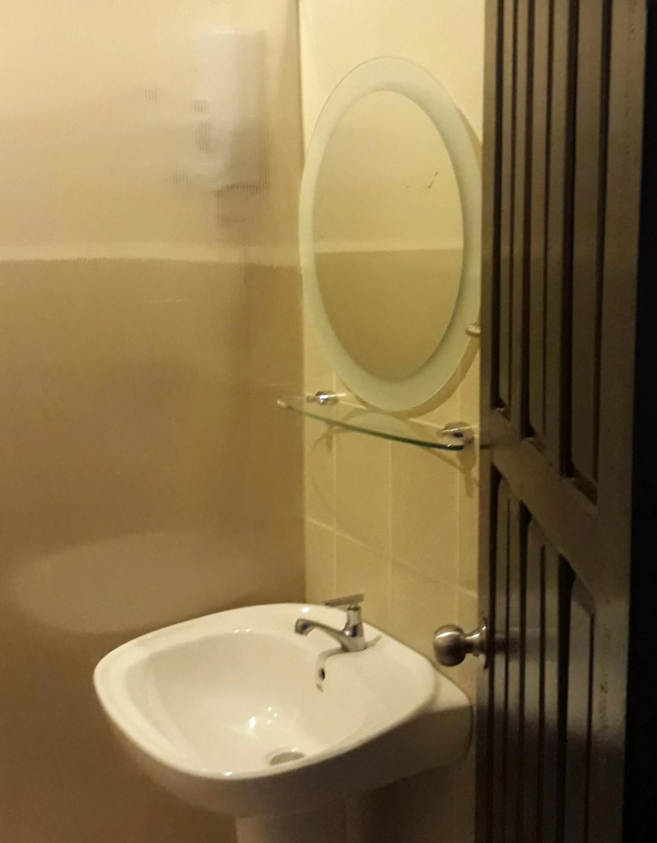 Bathroom in Laos Haven Hotel