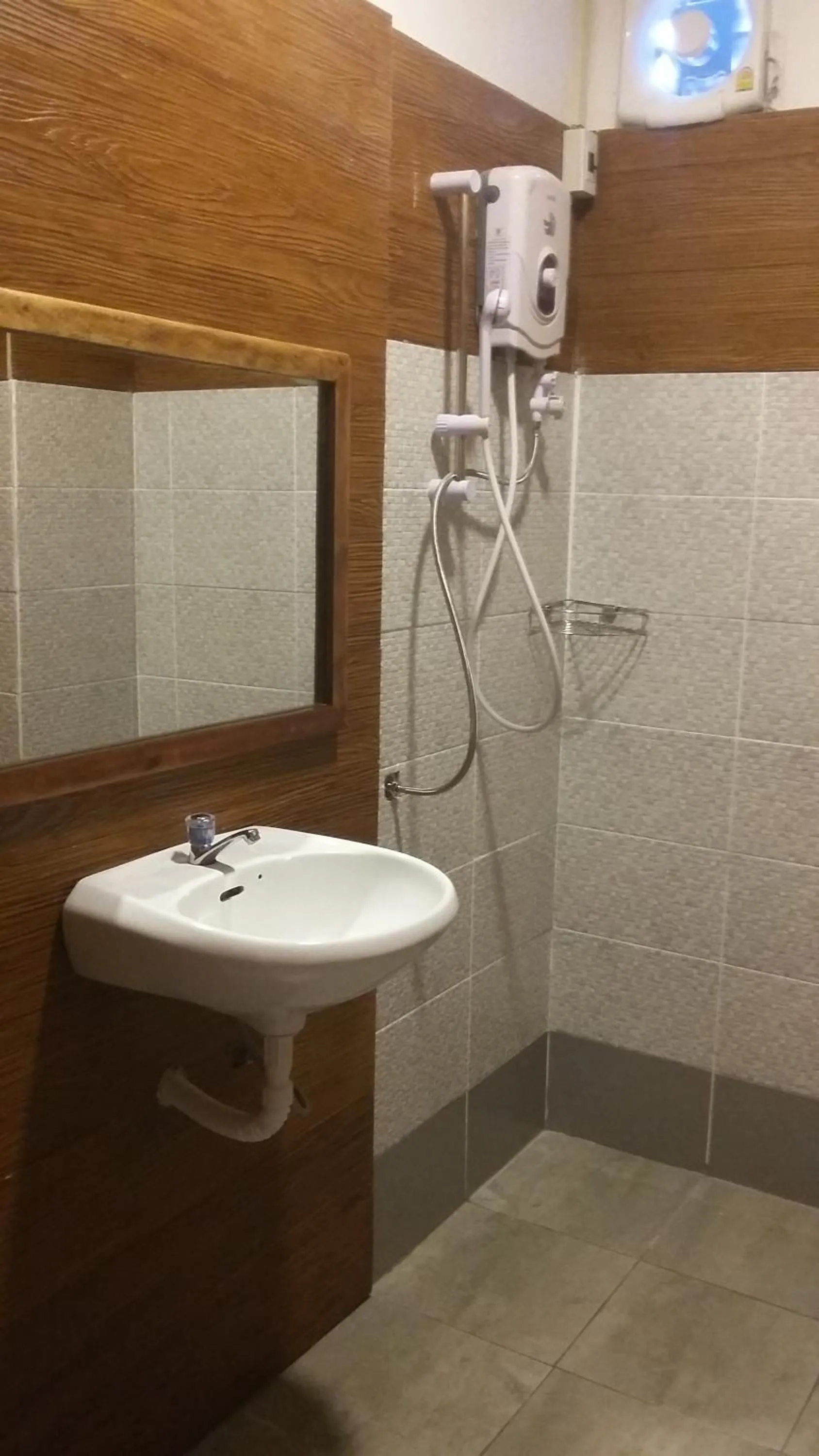 Bathroom in Laos Haven Hotel