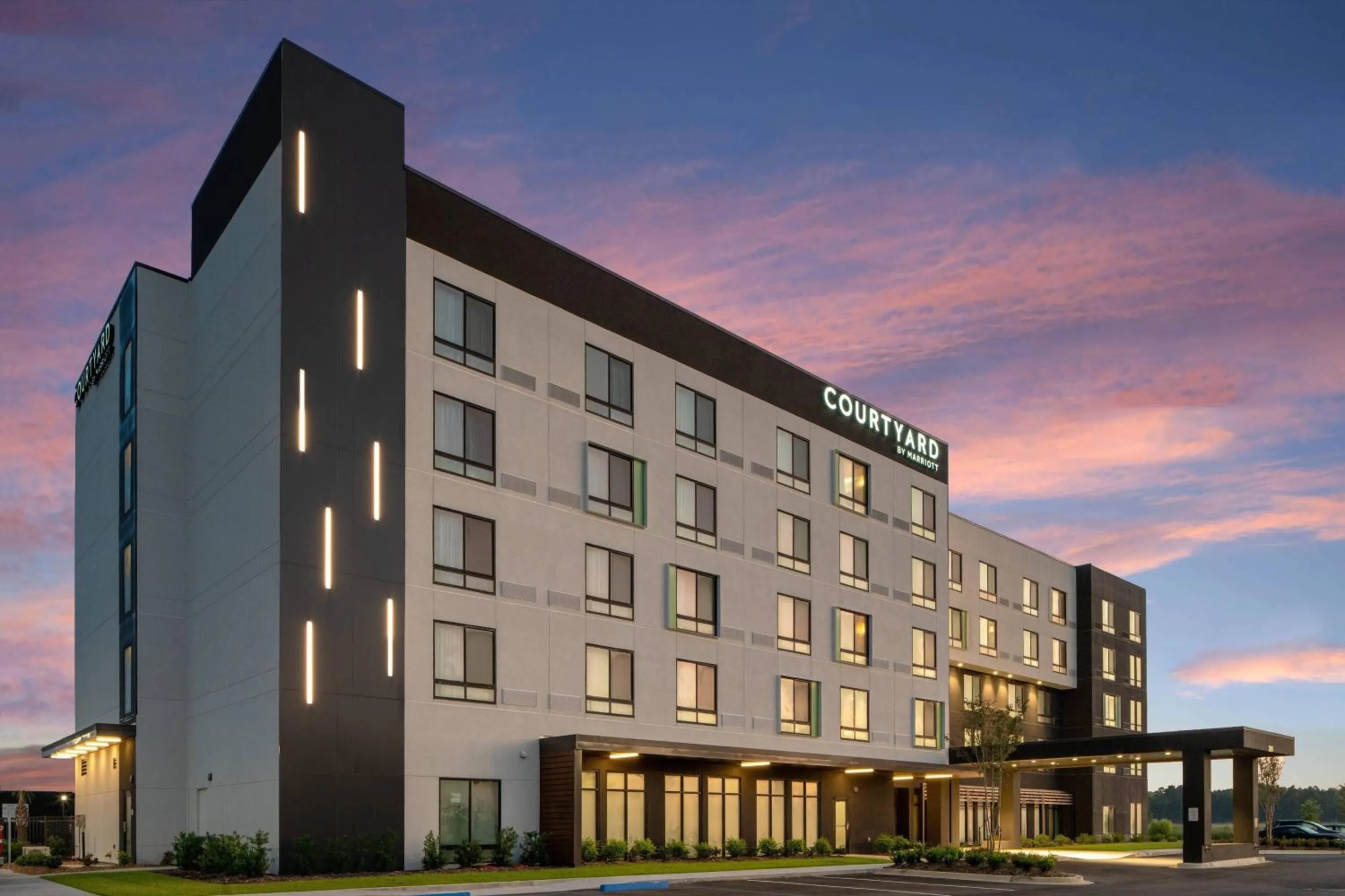Property building in Courtyard by Marriott Lafayette South