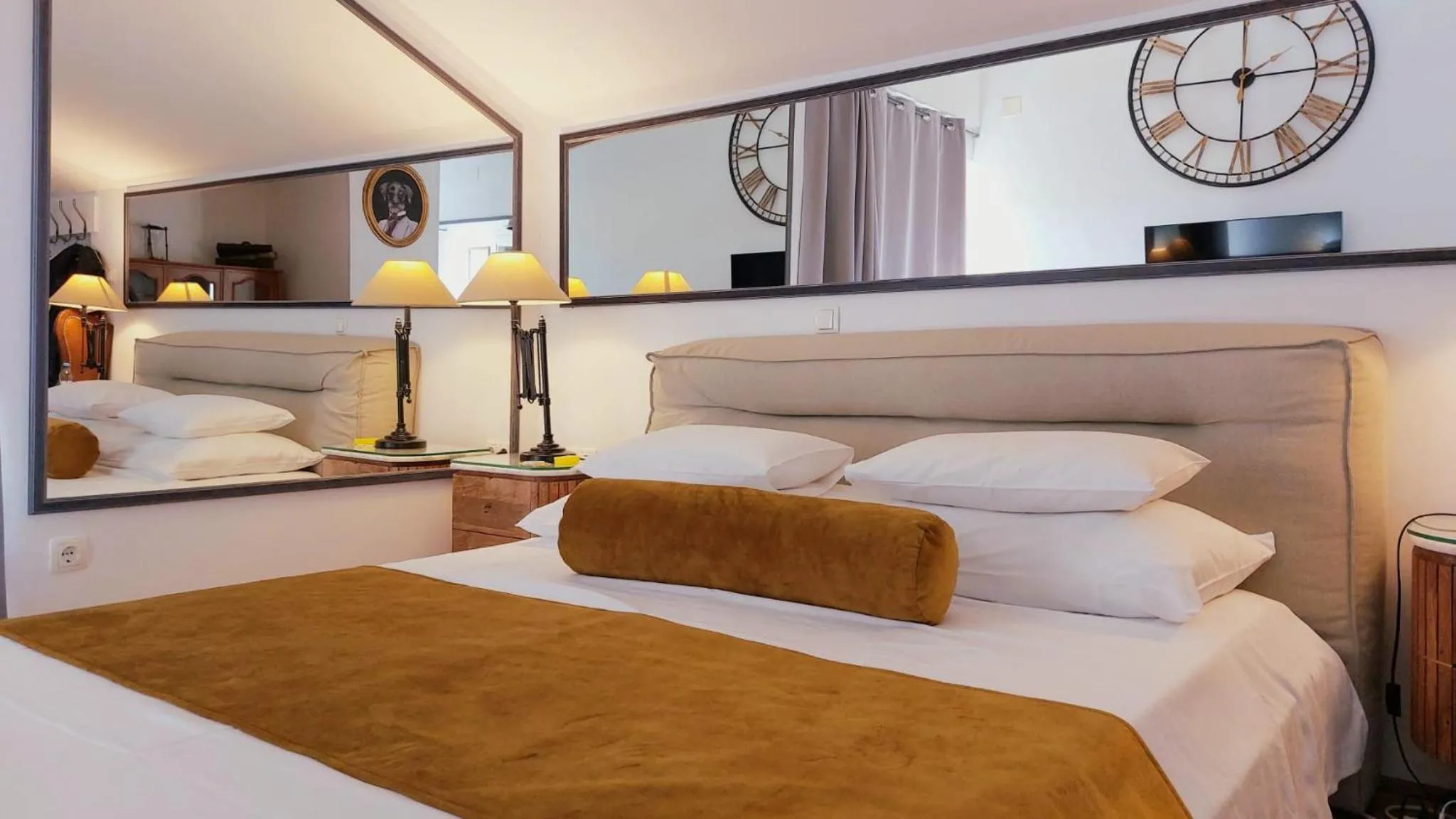 Penthouse Luxury Room - Sea view Balcony in Refresh Boutique Apartments