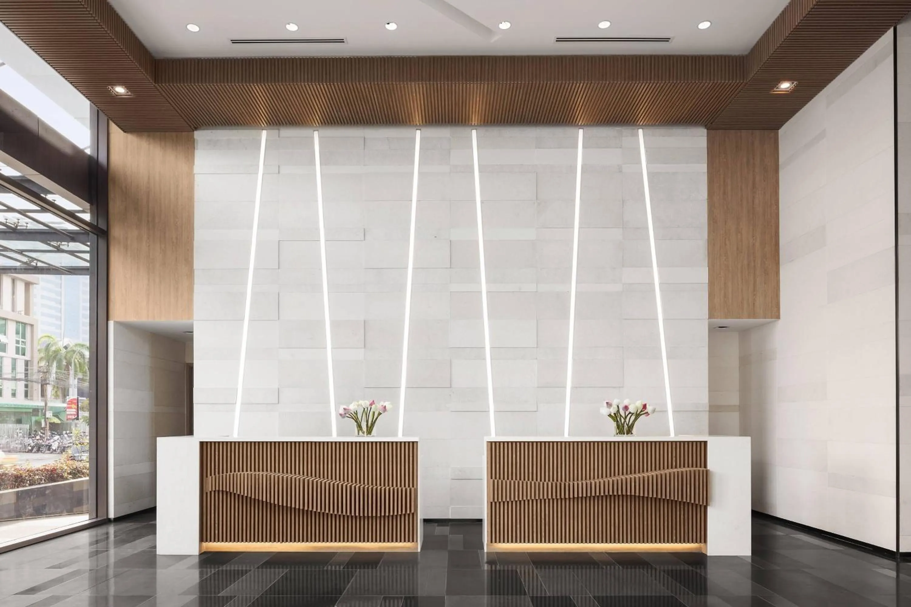 Lobby or reception in Courtyard by Marriott Phnom Penh