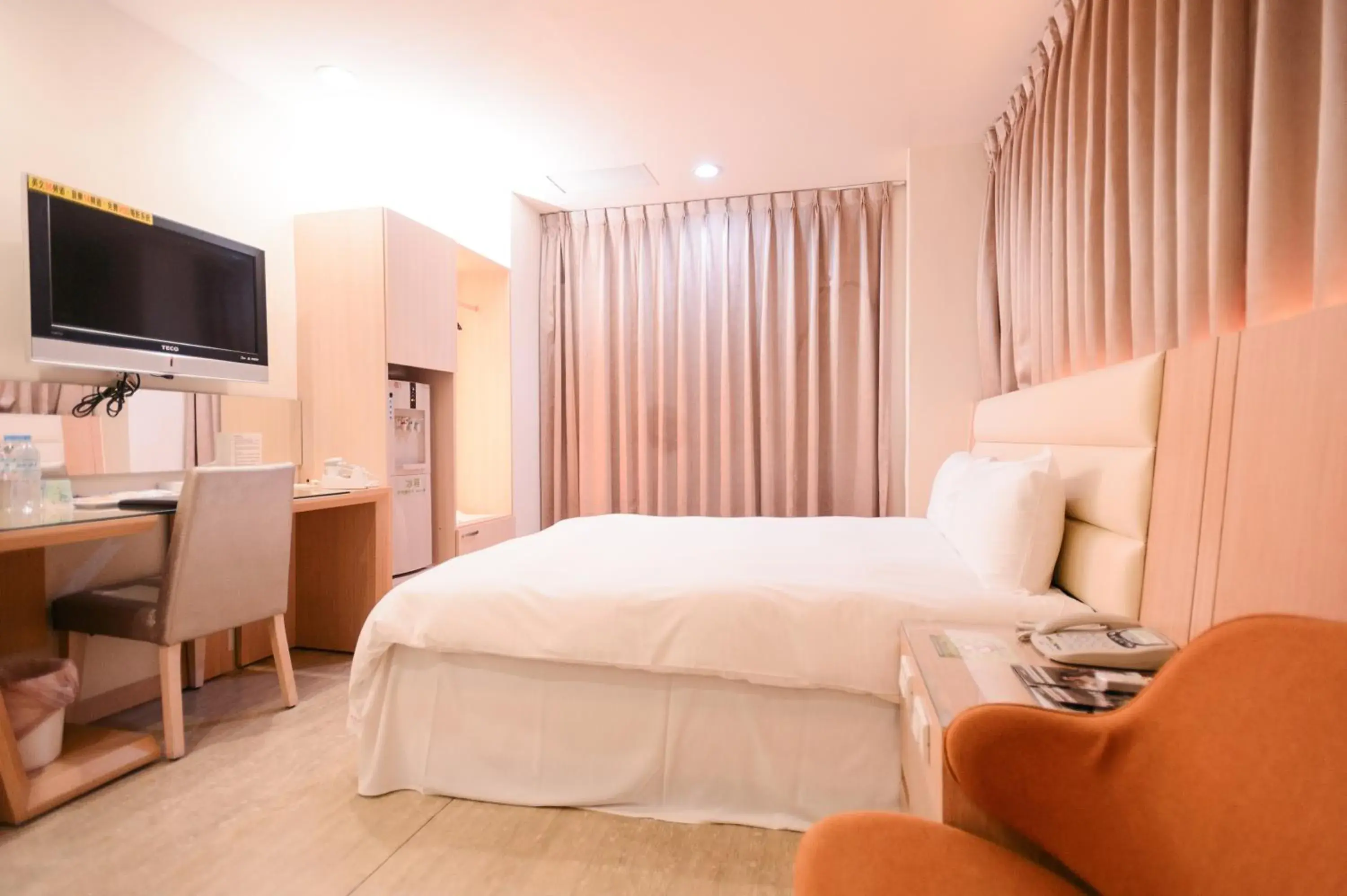 Bedroom, Bed in i-Deal Hotel Bedroom, Bed in i-Deal Hotel