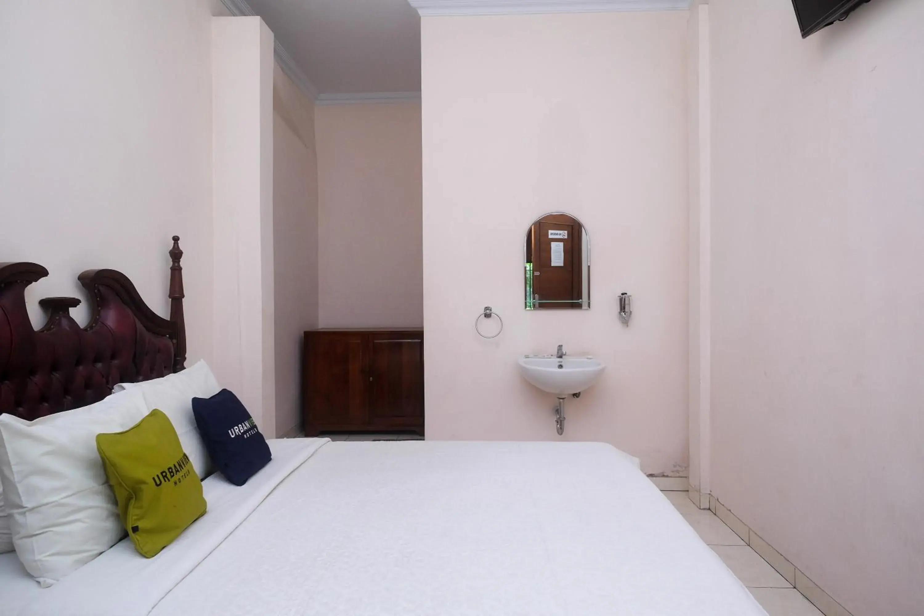 Bedroom, Bed in Urbanview Syariah Wisma Wongso Borobudur Bedroom, Bed in Urbanview Syariah Wisma Wongso Borobudur