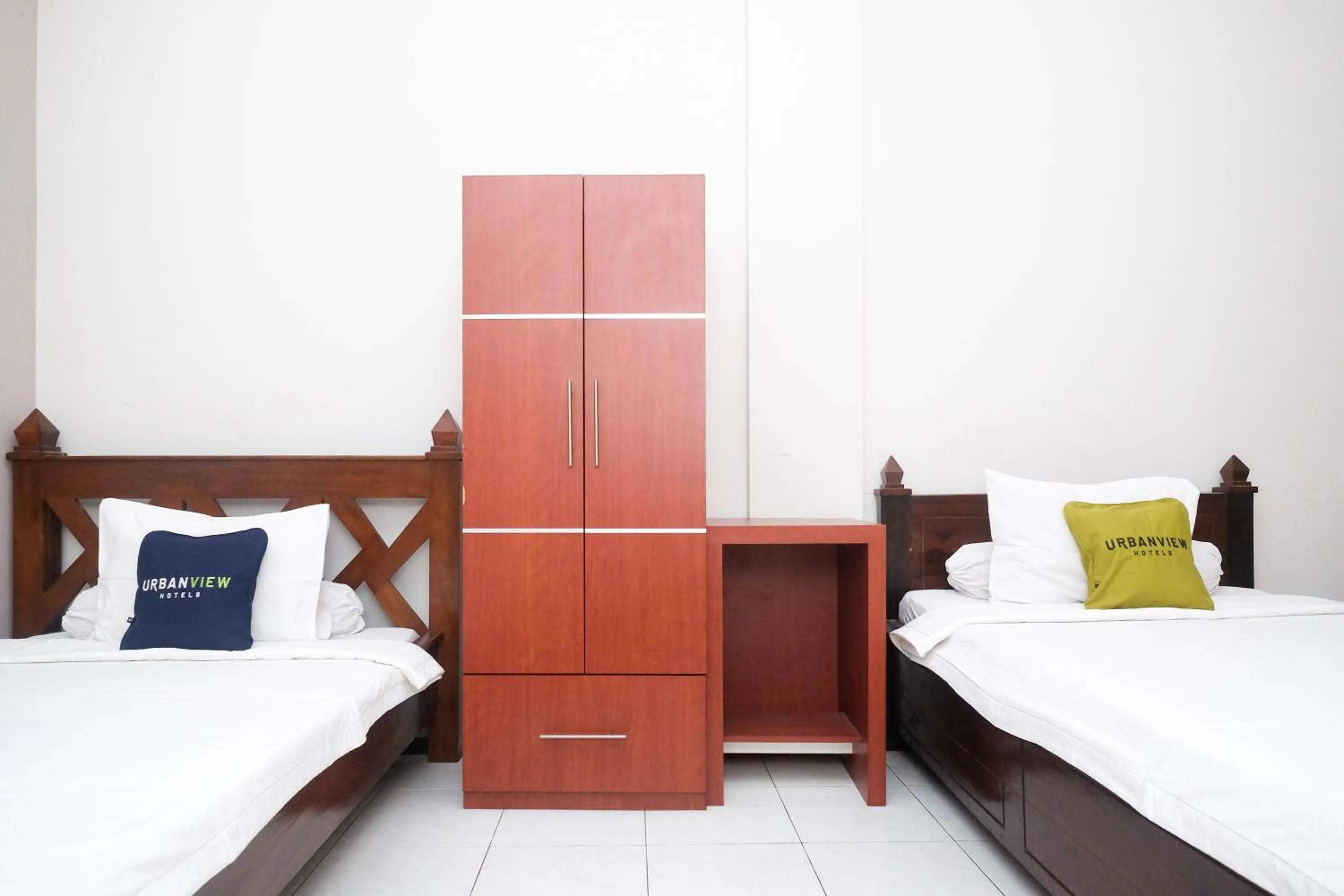 Bedroom, Bed in Urbanview Syariah Wisma Wongso Borobudur