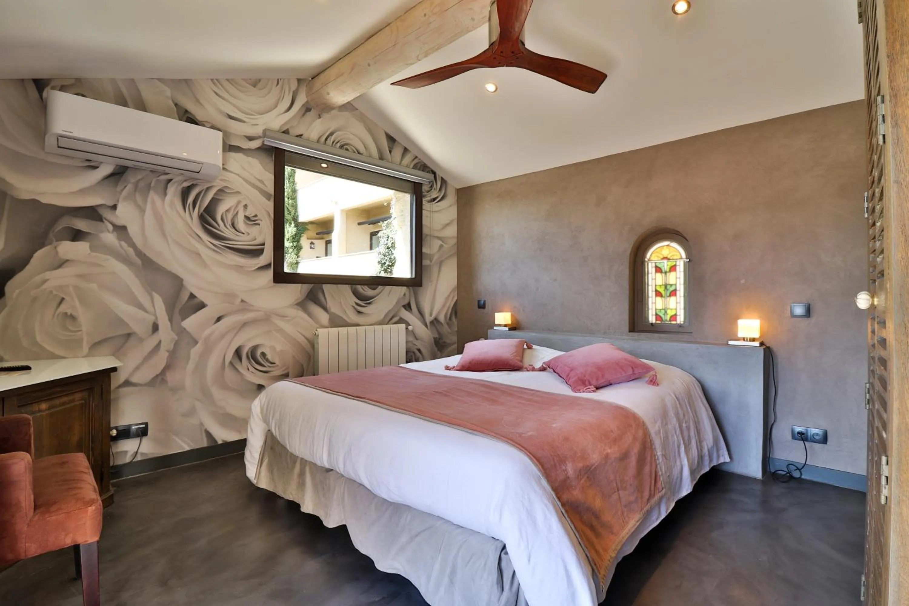 Bed in Le Mas de la Lombarde