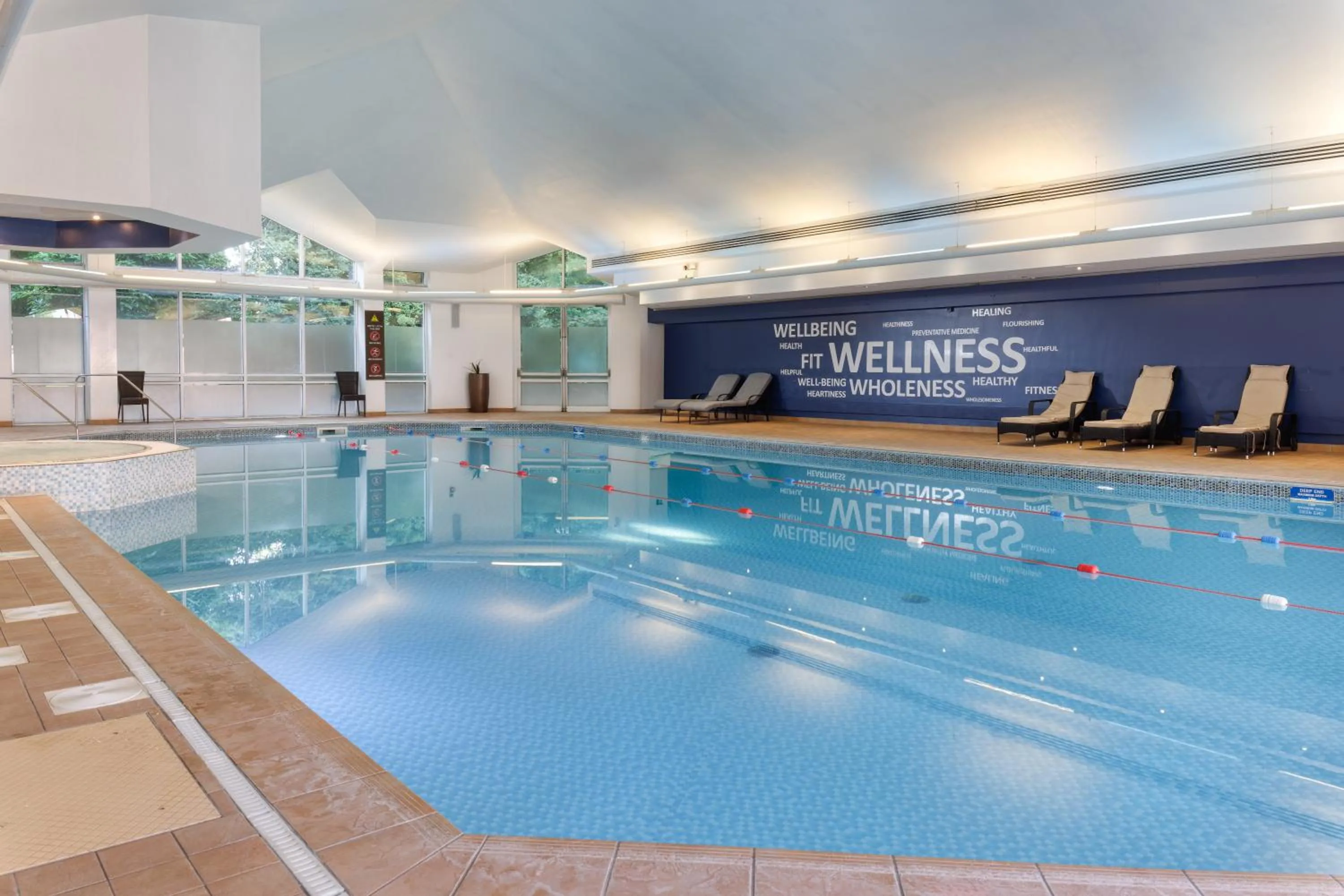 Swimming pool in Hilton Leicester Hotel