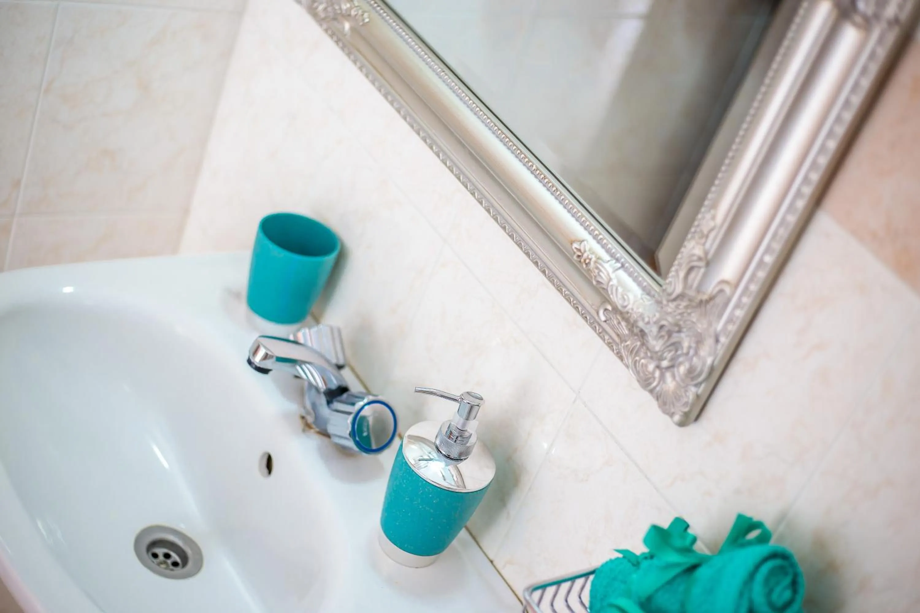 Shower in Iatridis Studios Faliraki