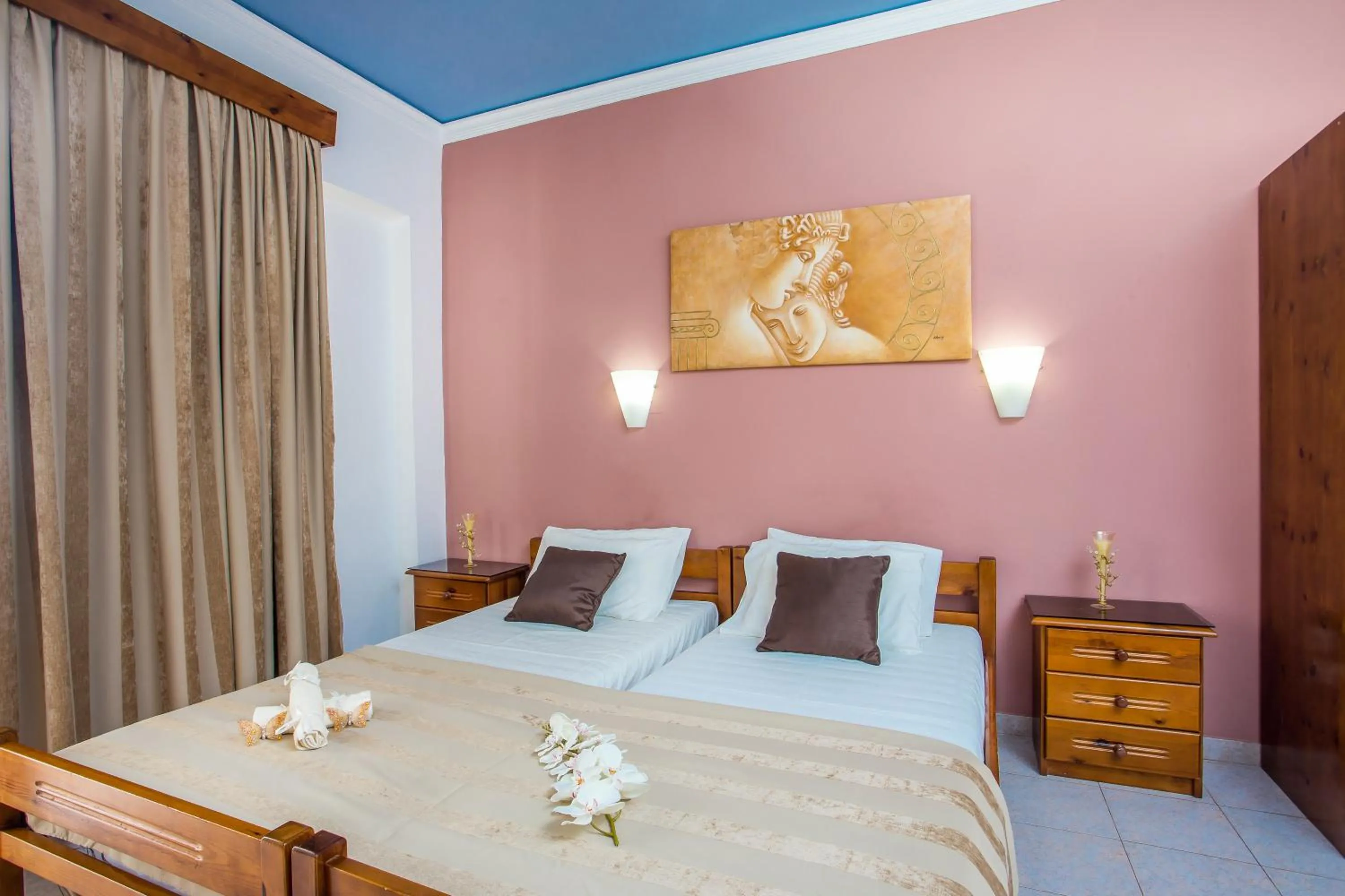 Decorative detail, Bed in Iatridis Studios Faliraki