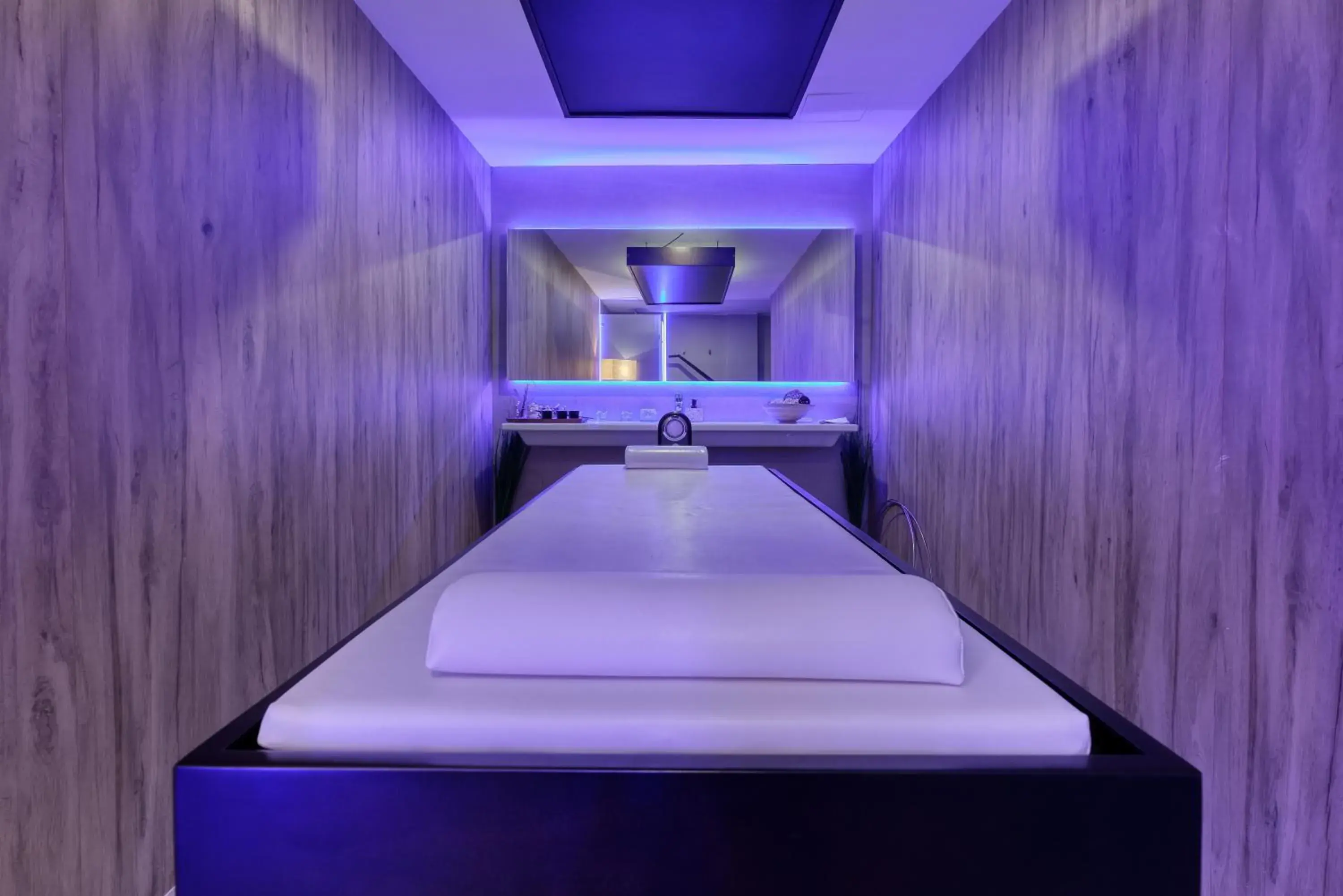 Property building, Bed in Gorski Hotel & Spa Property building, Bed in Gorski Hotel & Spa