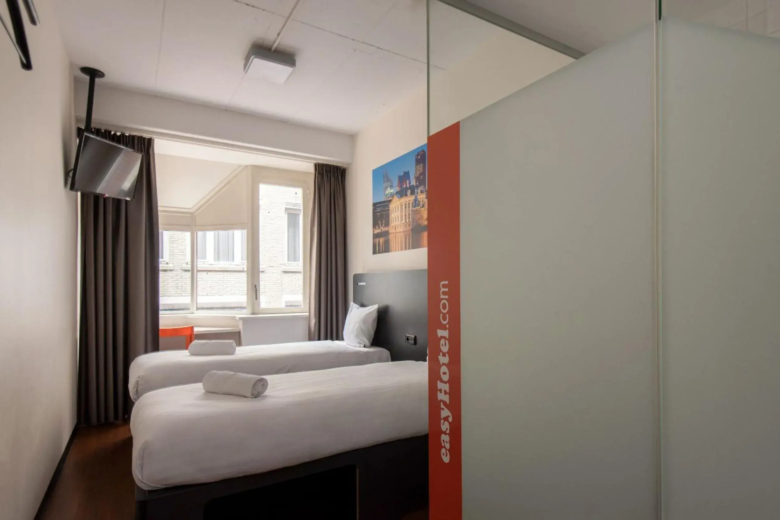 Twin Room in easyHotel The Hague City Centre Twin Room in easyHotel The Hague City Centre