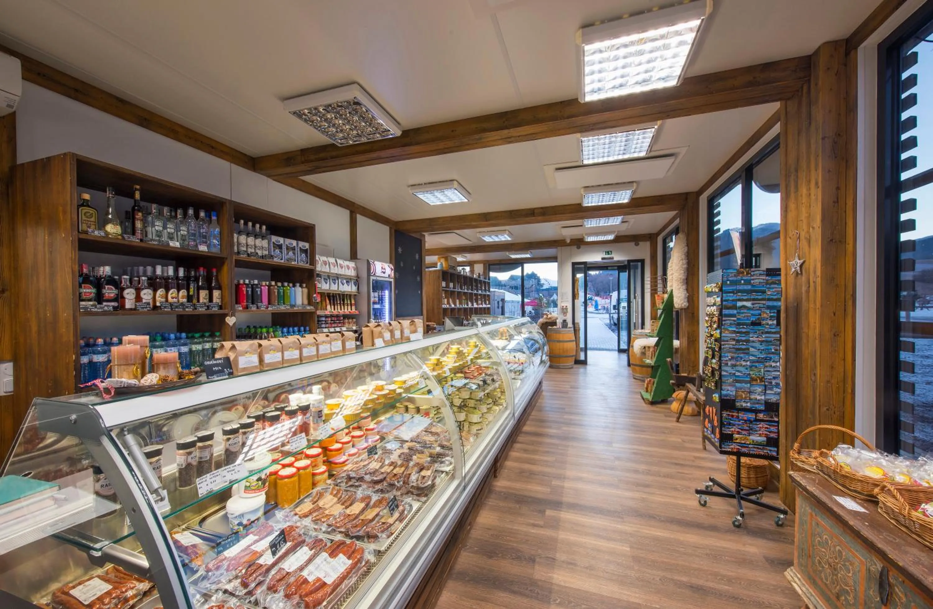 On-site shops in Demänová Rezort