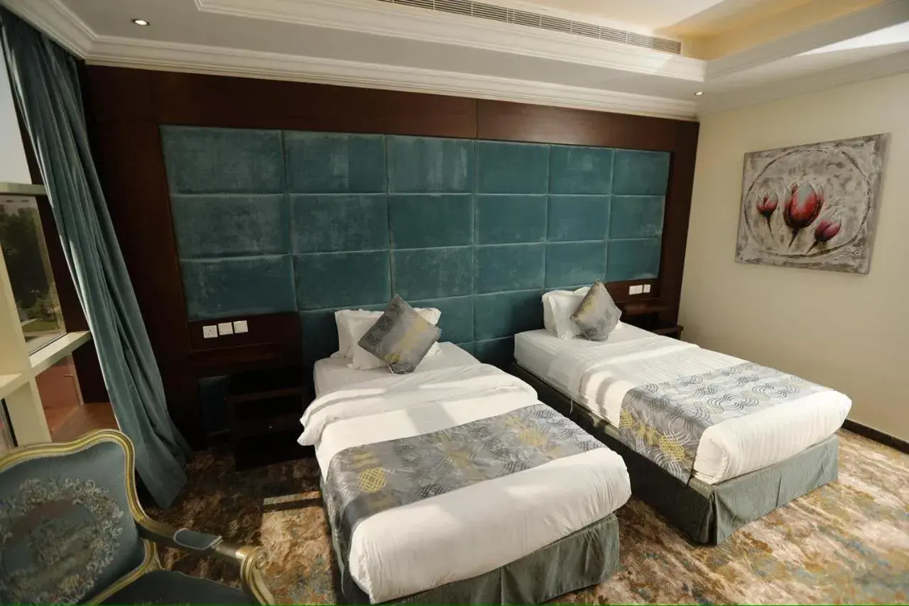 Bed in Three Points Al Salama Bed in Three Points Al Salama