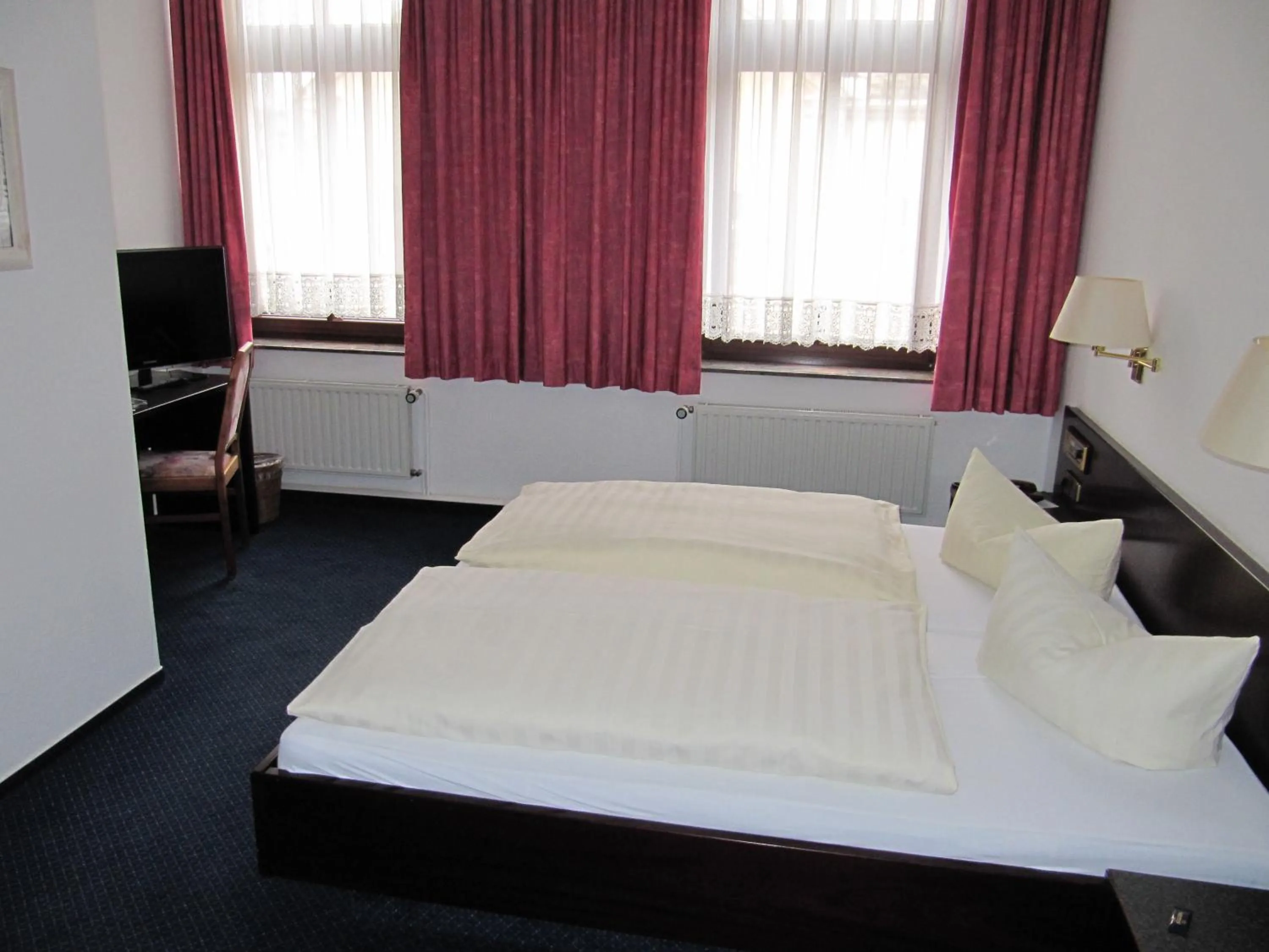 Photo of the whole room, Bed in Hotel Wettin