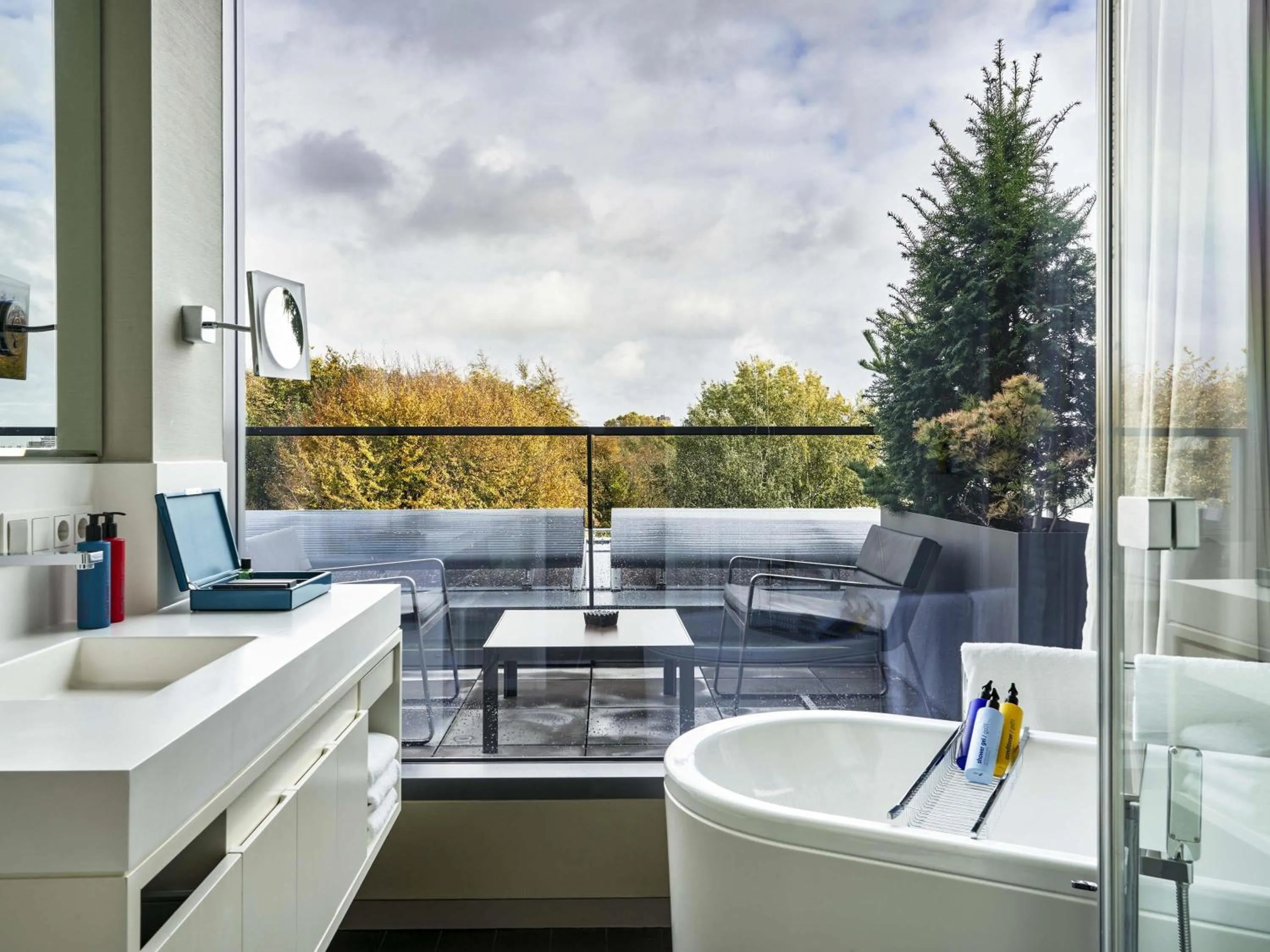 Bedroom in SO/ Berlin Das Stue