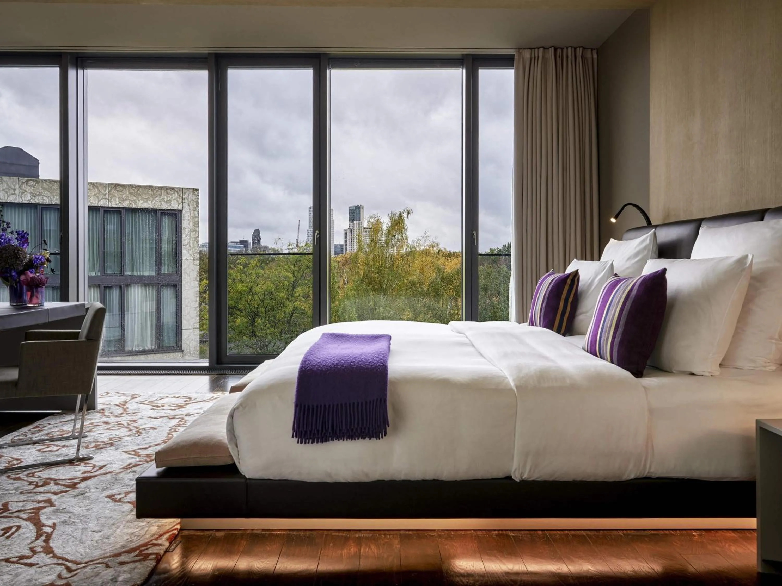 Bedroom, Bed in SO/ Berlin Das Stue