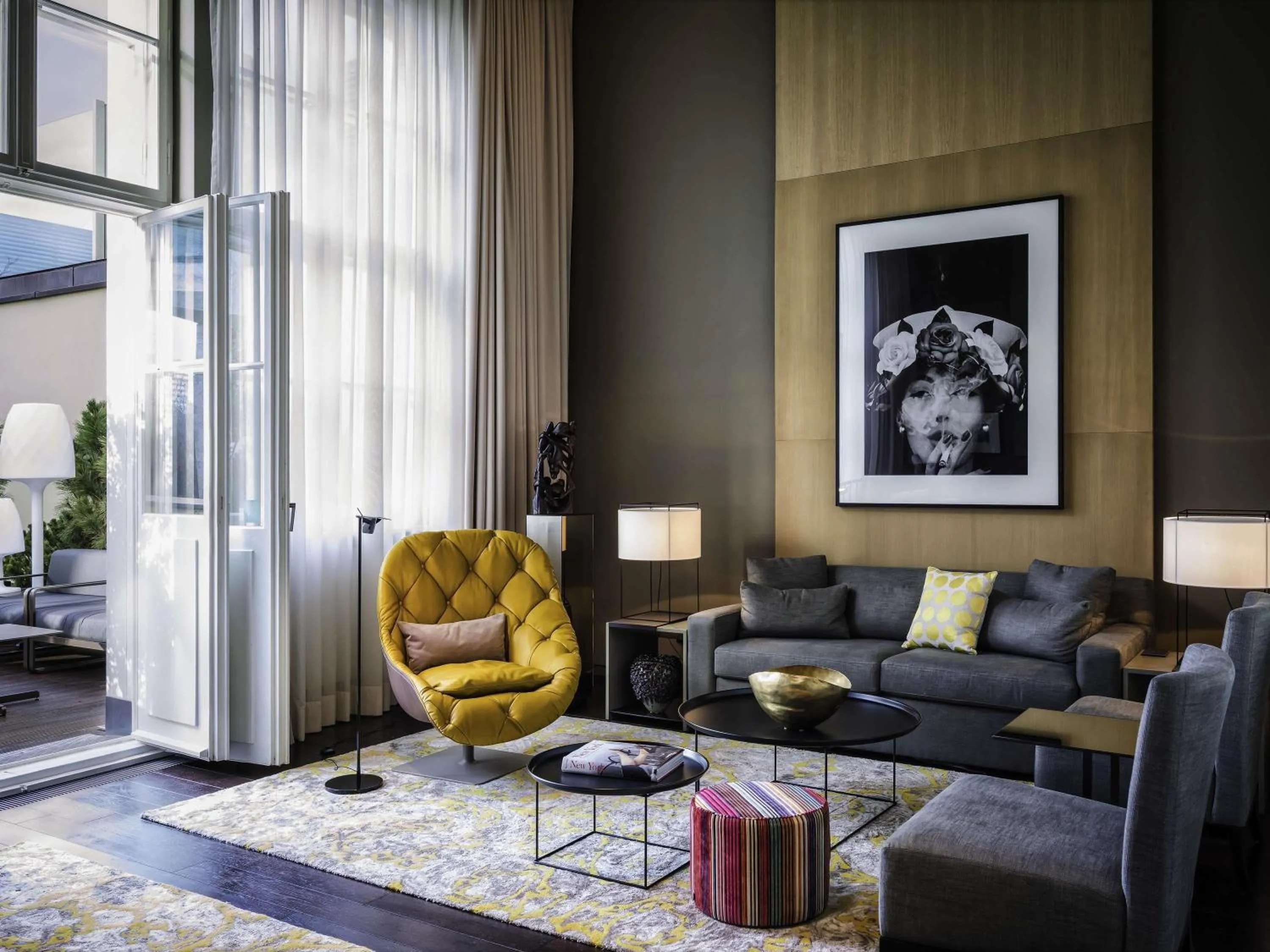 Bedroom in SO/ Berlin Das Stue