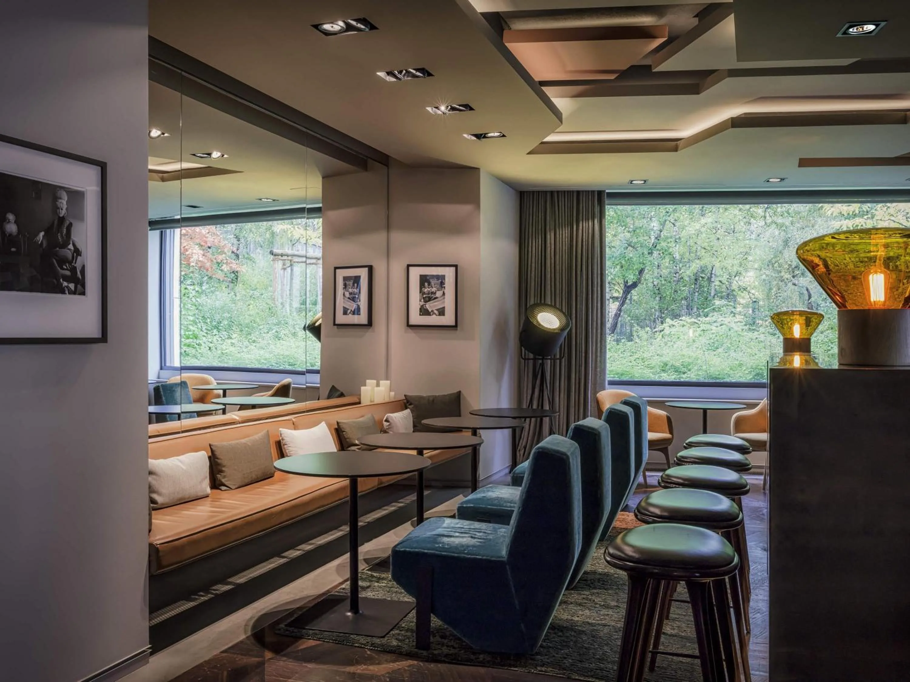 Lounge or bar in SO/ Berlin Das Stue