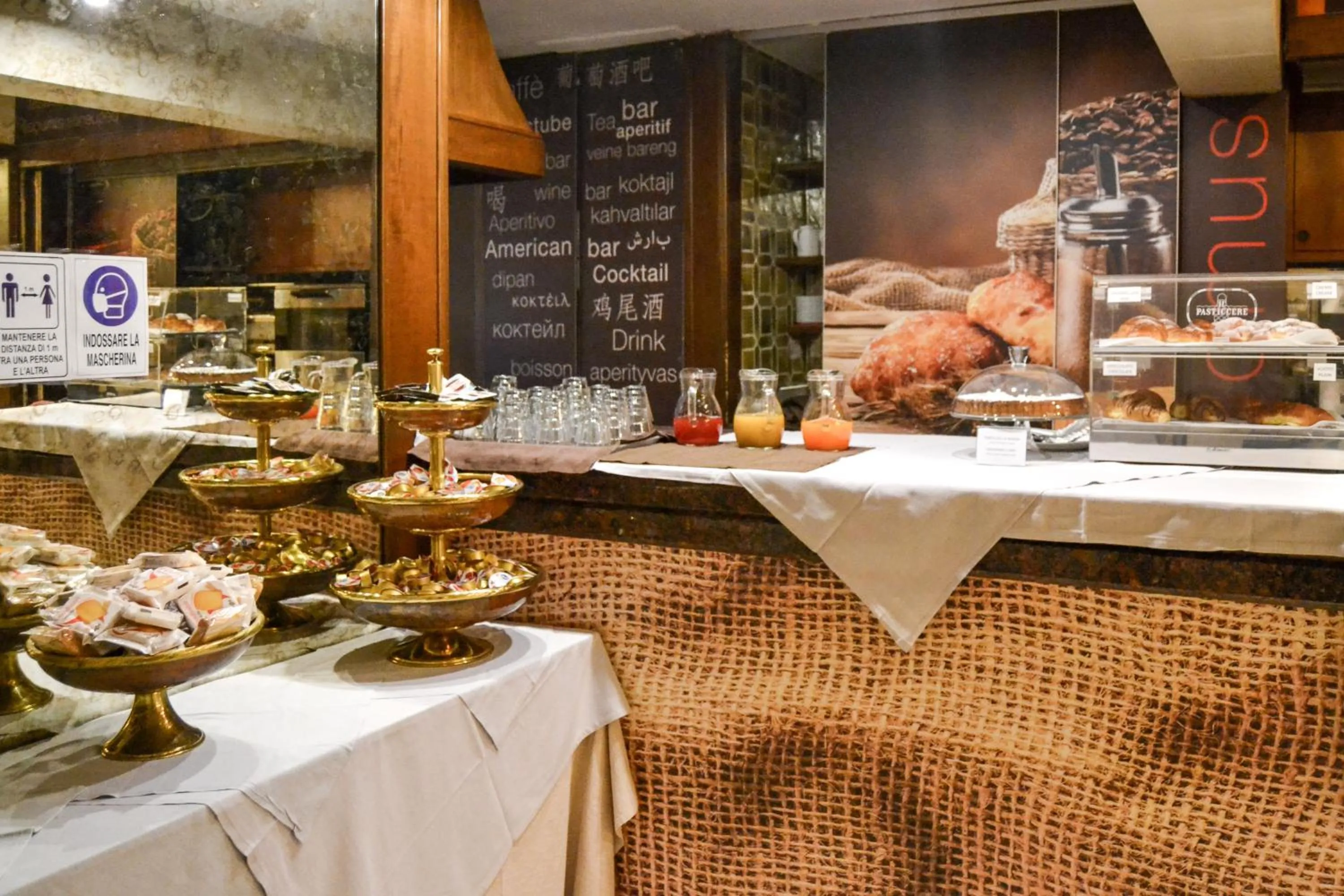 Breakfast in Hotel Domus