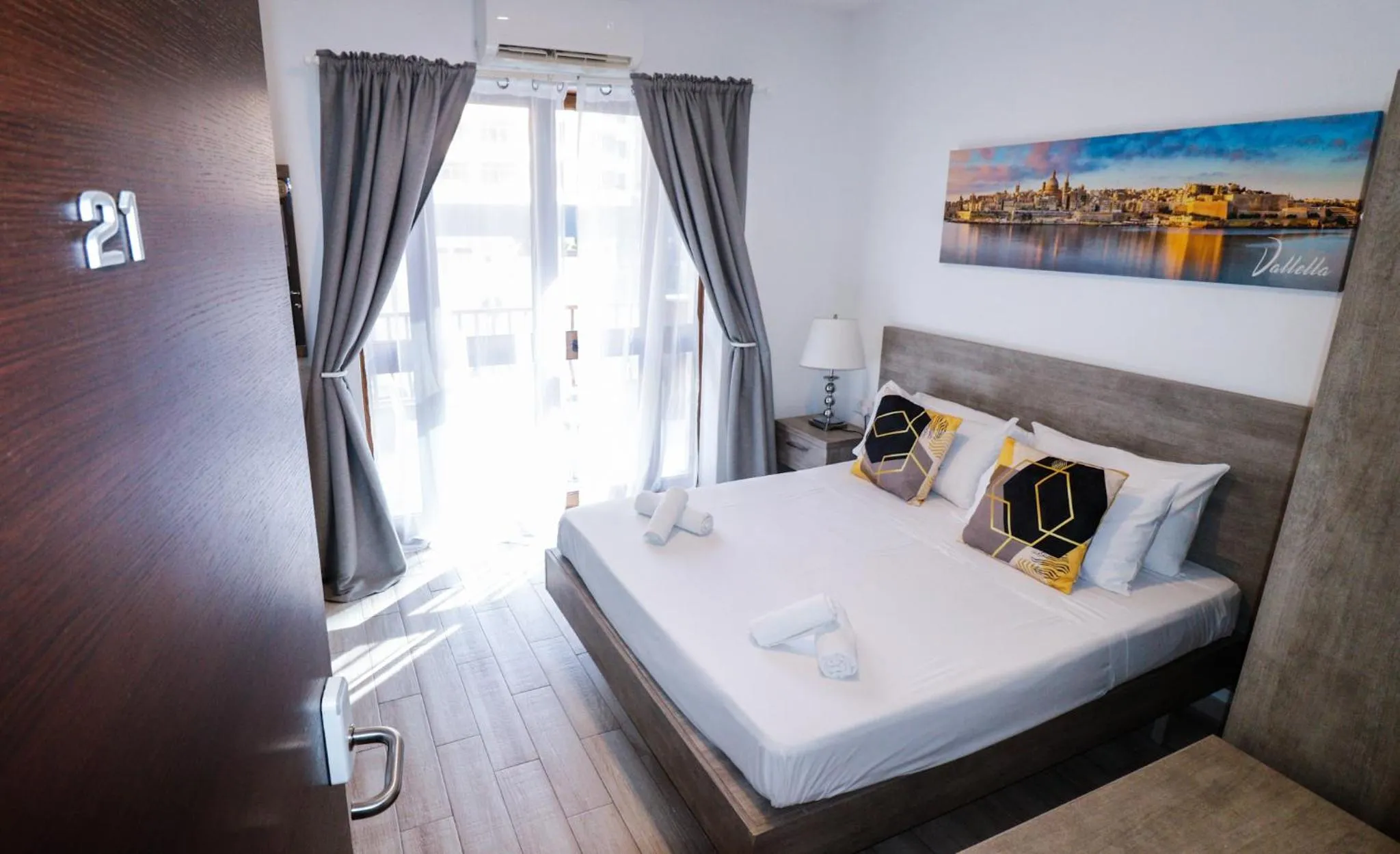 Photo of the whole room, Bed in Napoli Suites Studios Aparthotel
