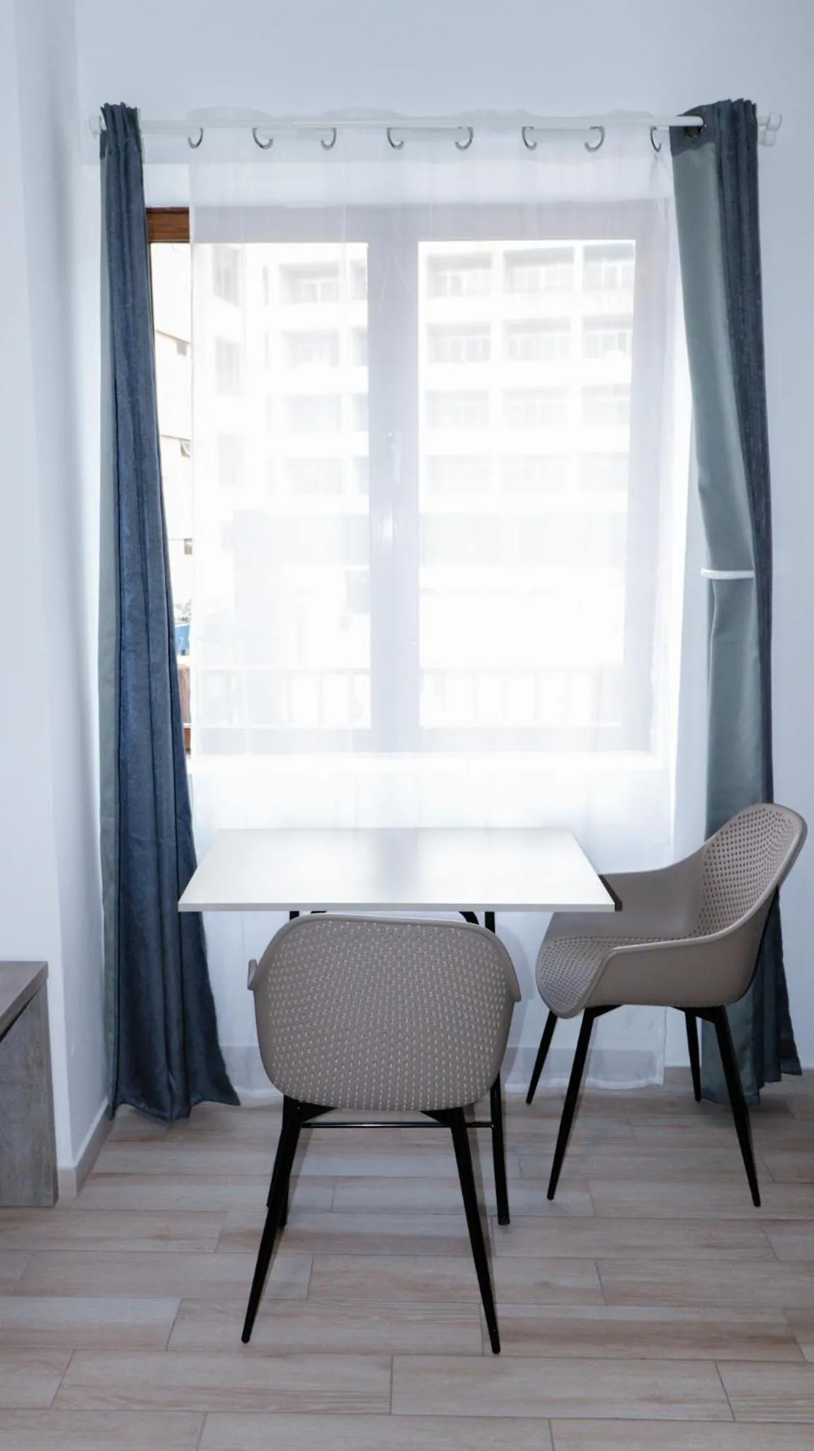 Napoli Suites Studios Aparthotel