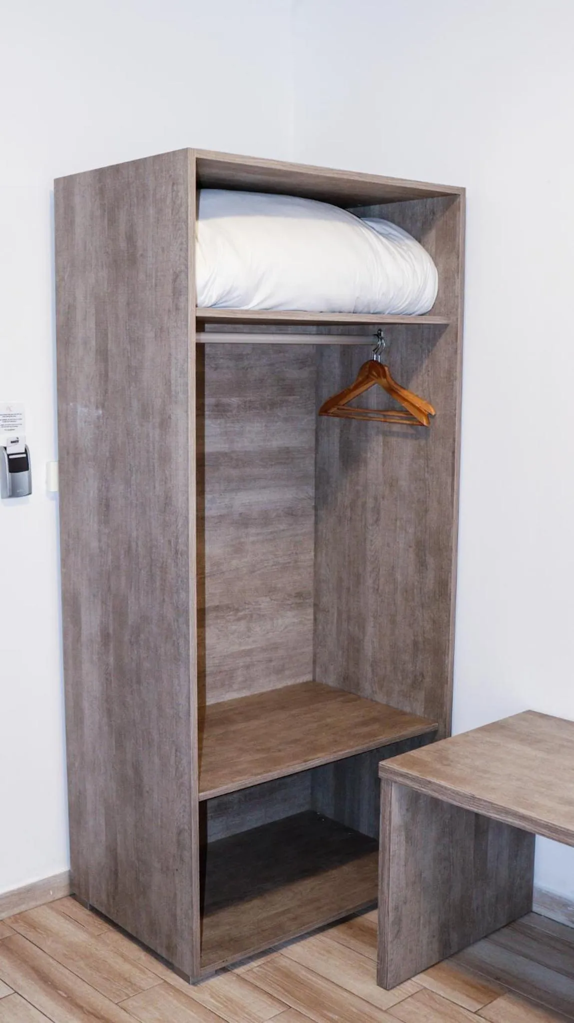 Napoli Suites Studios Aparthotel