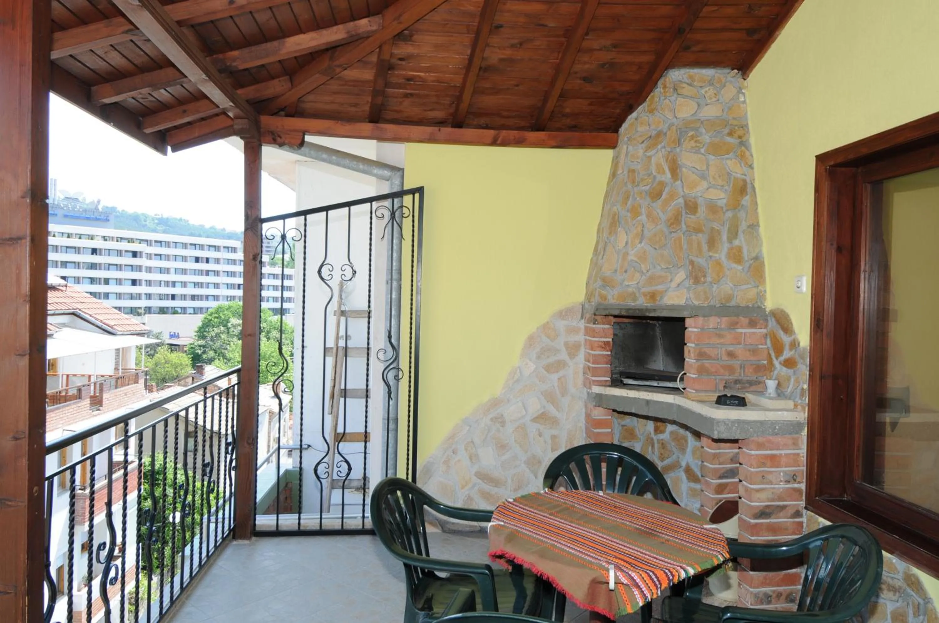 Family Hotel Studio