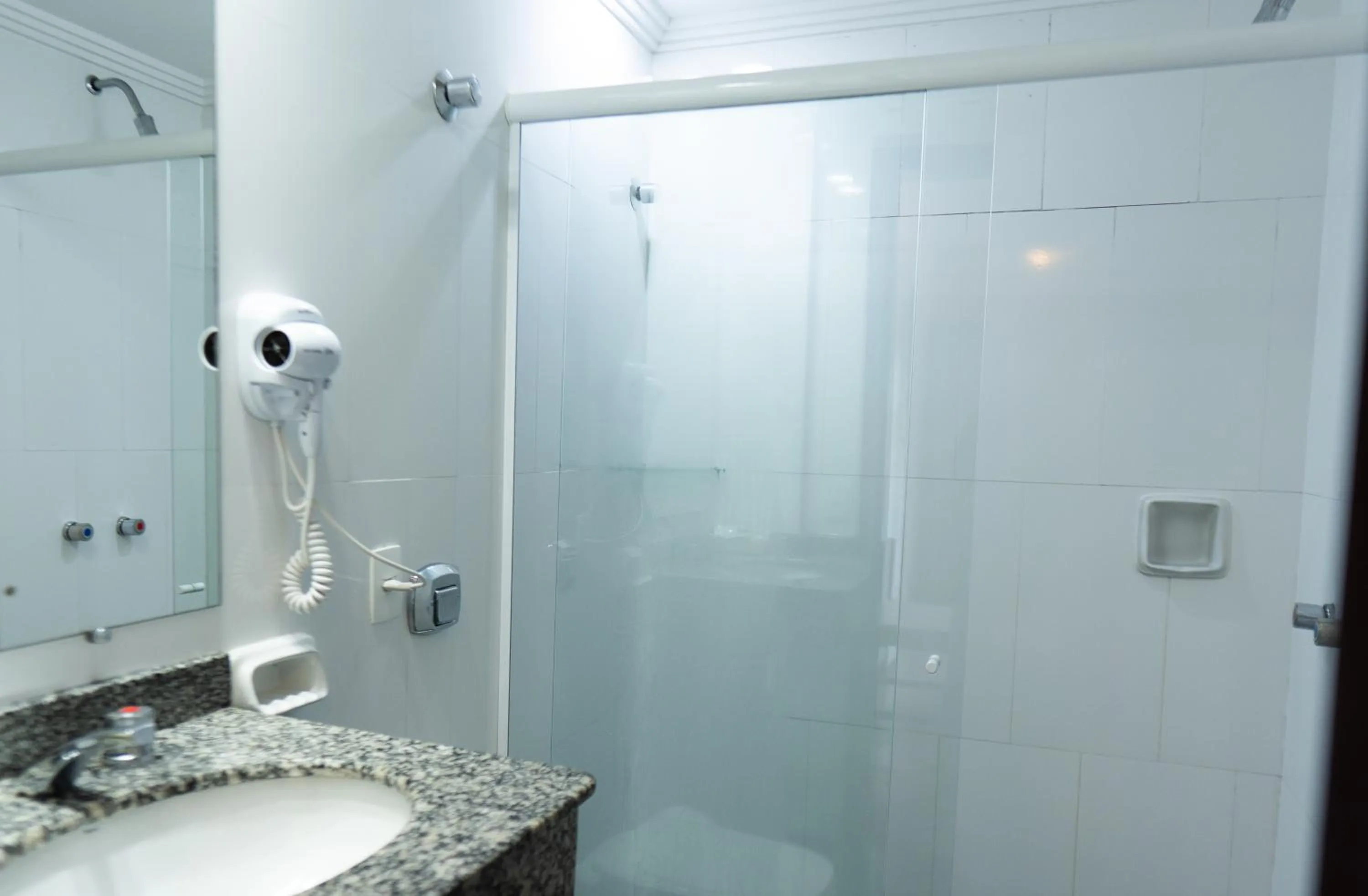 Bathroom in San Rafael Comfort Class Hotel