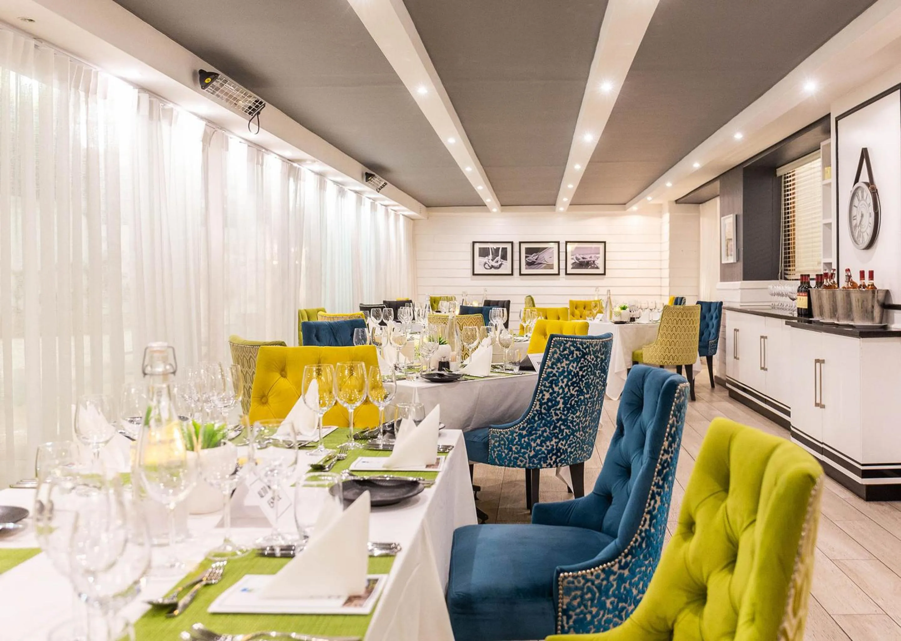 Restaurant/places to eat in Peninsula All Suite Hotel by Dream Resorts