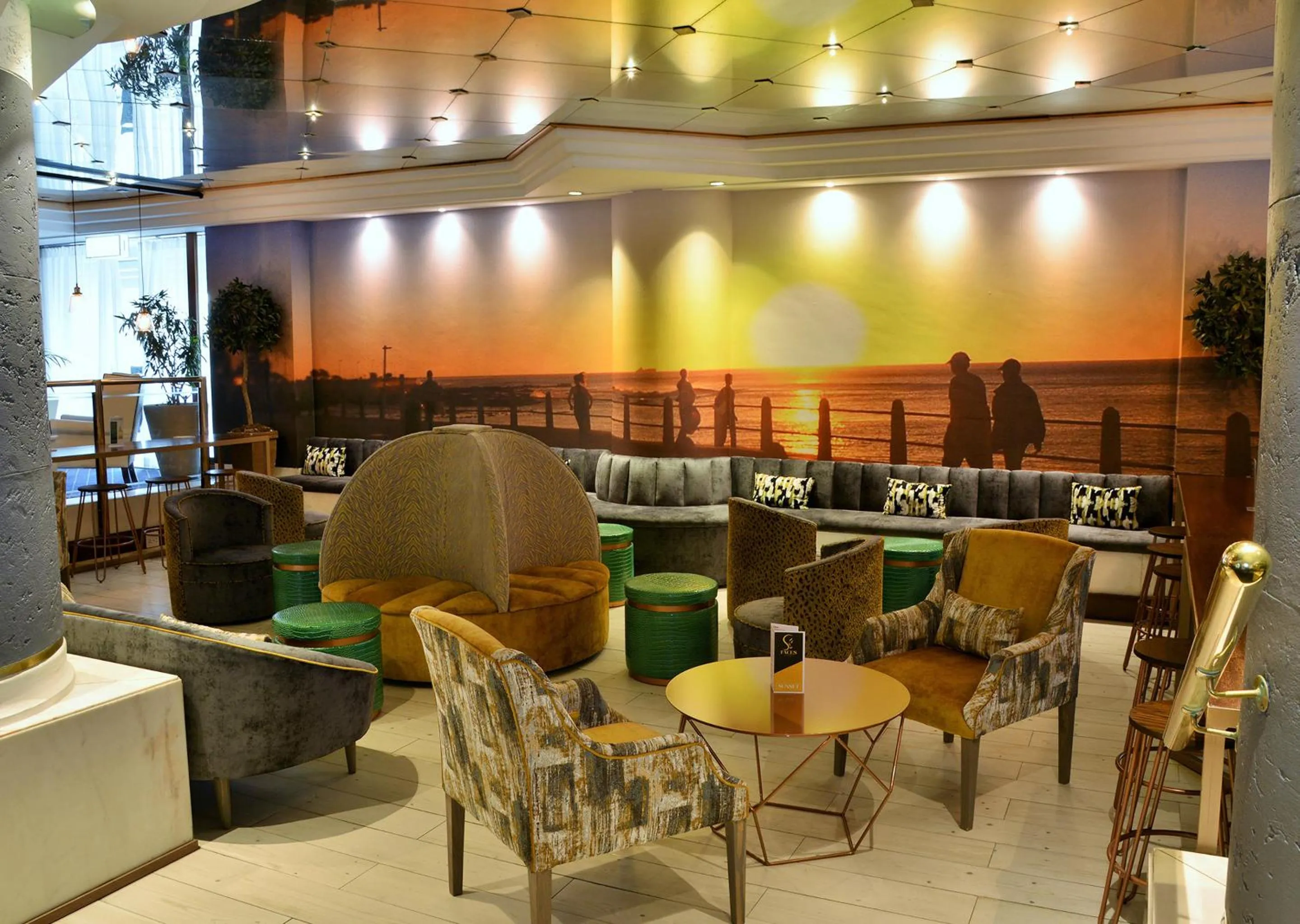 Restaurant/places to eat in Peninsula All Suite Hotel by Dream Resorts