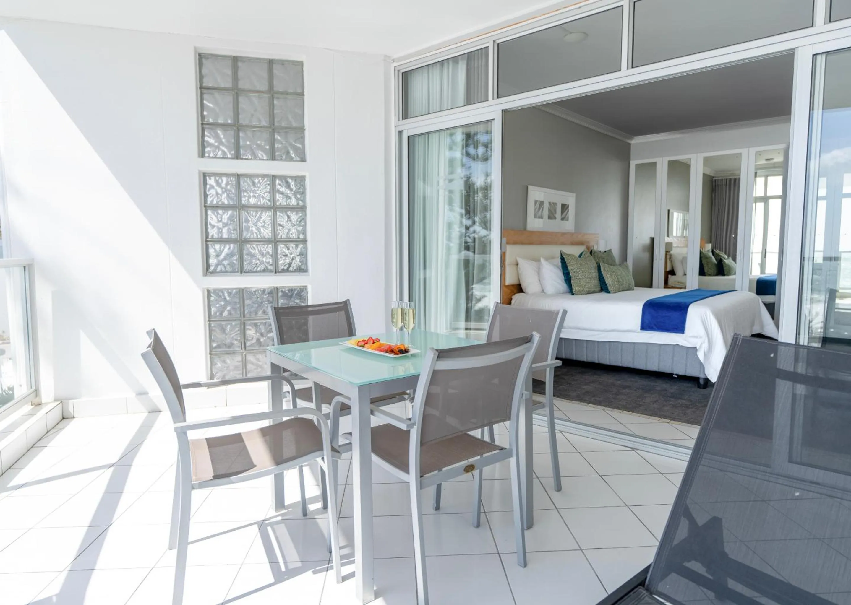 Patio in Peninsula All Suite Hotel by Dream Resorts