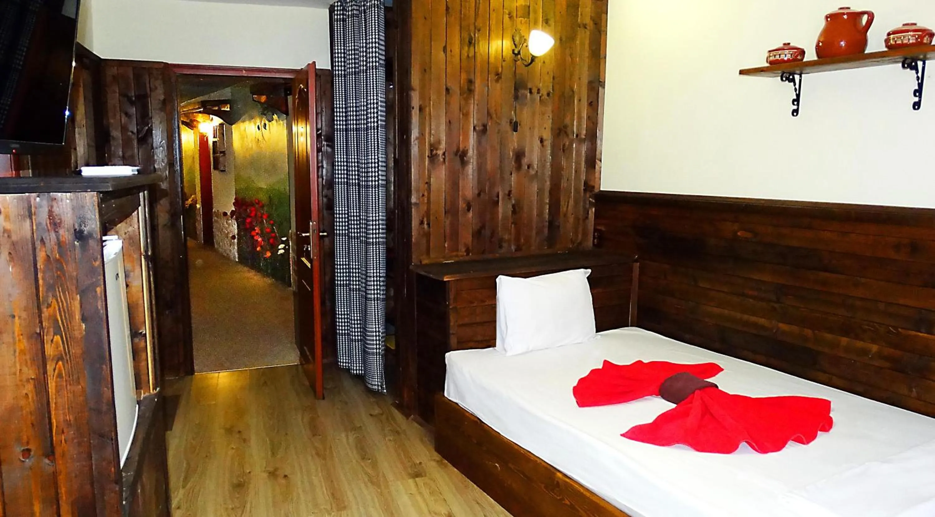 Bed in Hotel Simona Complex