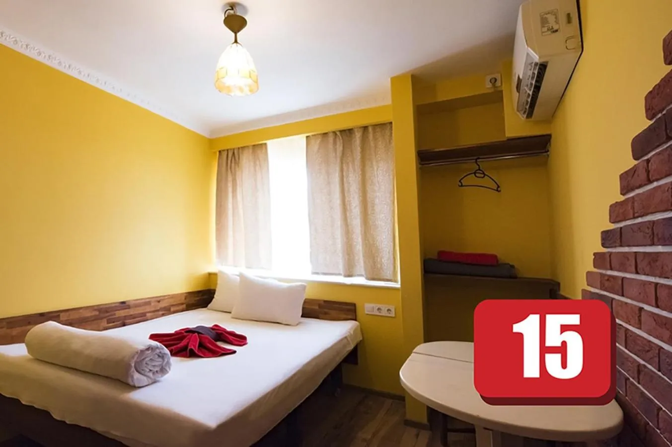 Bed in Hotel Simona Complex