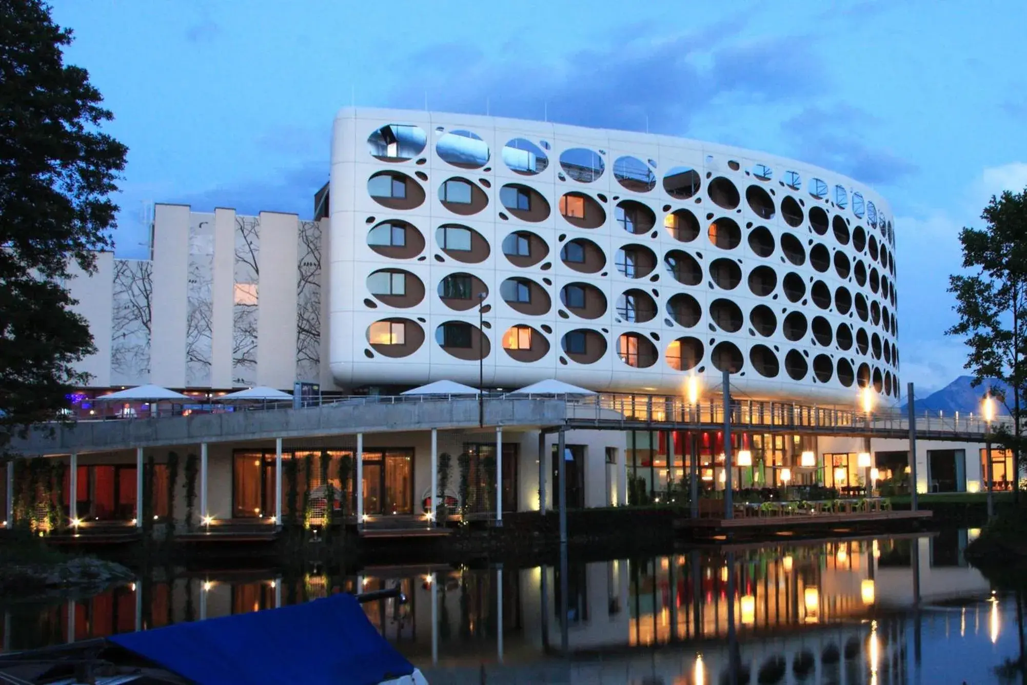 Facade/entrance in Das Seepark Wörthersee Resort Facade/entrance in Das Seepark Wörthersee Resort