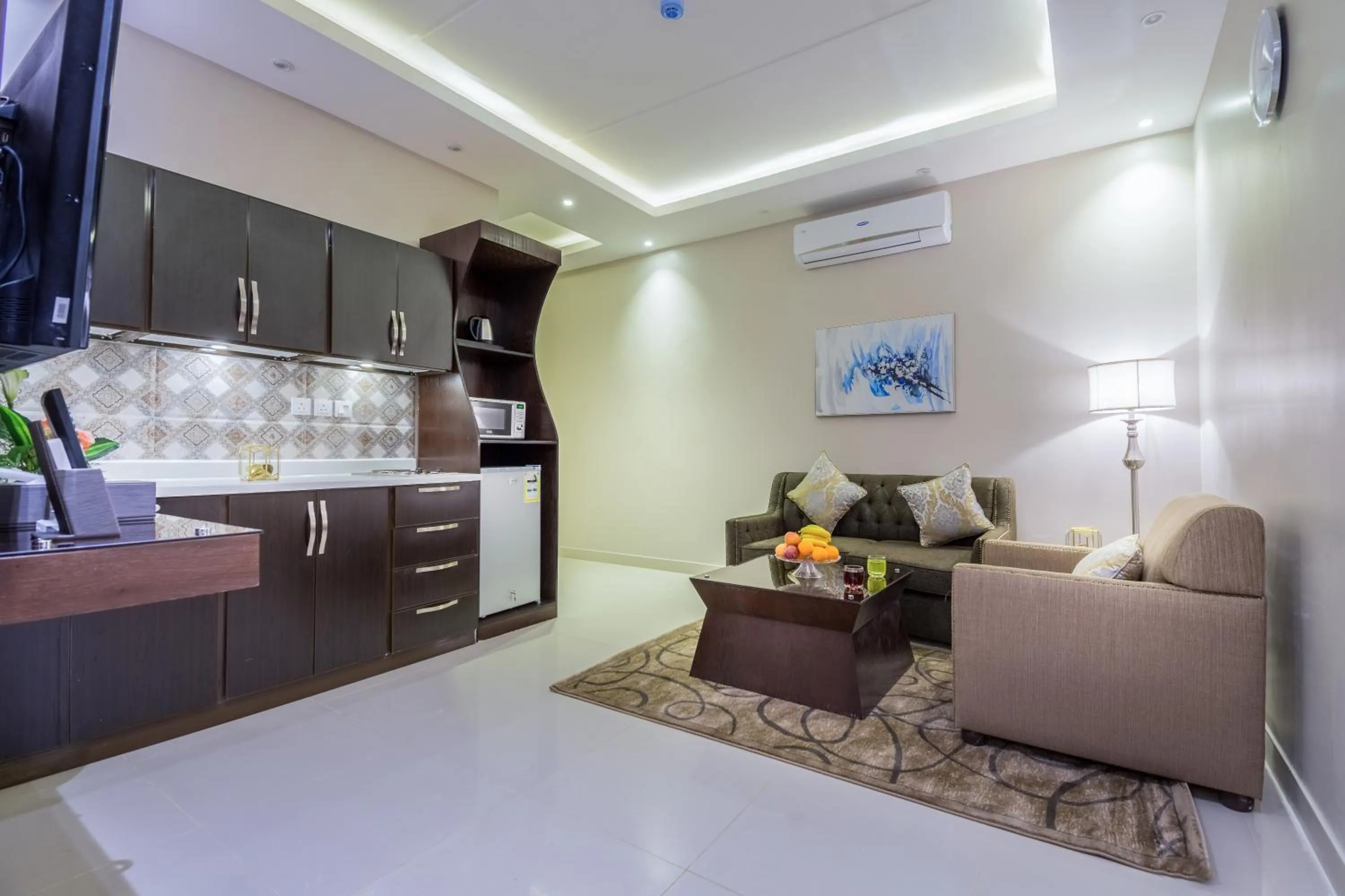 Kitchen or kitchenette in Al Muhaidb Residence Al DAWADIMI