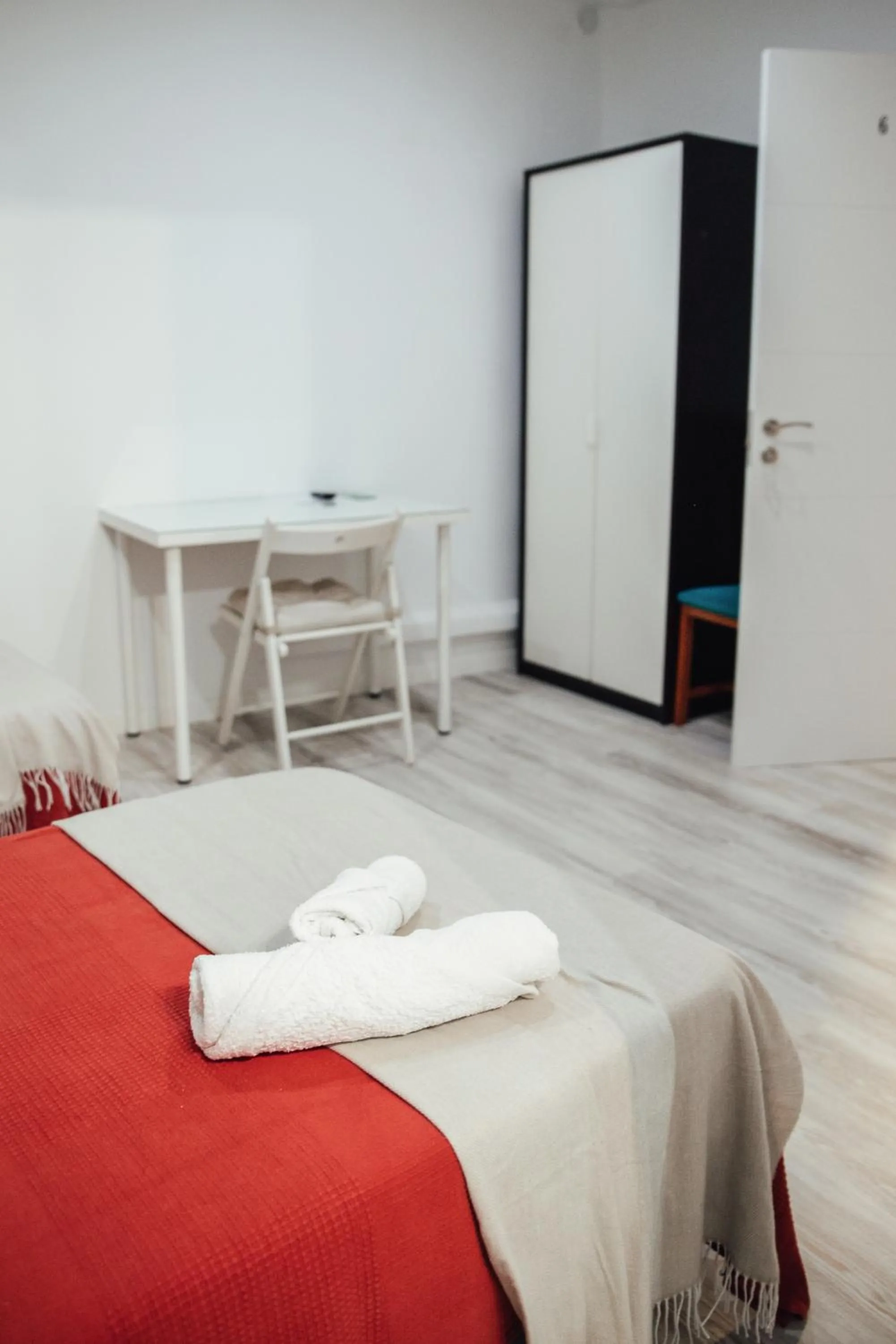 Bed in Hostal Ruta de Francia