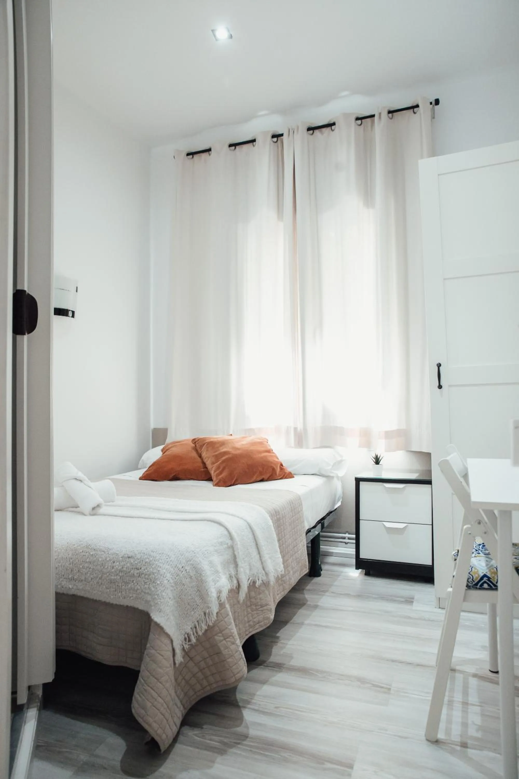 Bed in Hostal Ruta de Francia