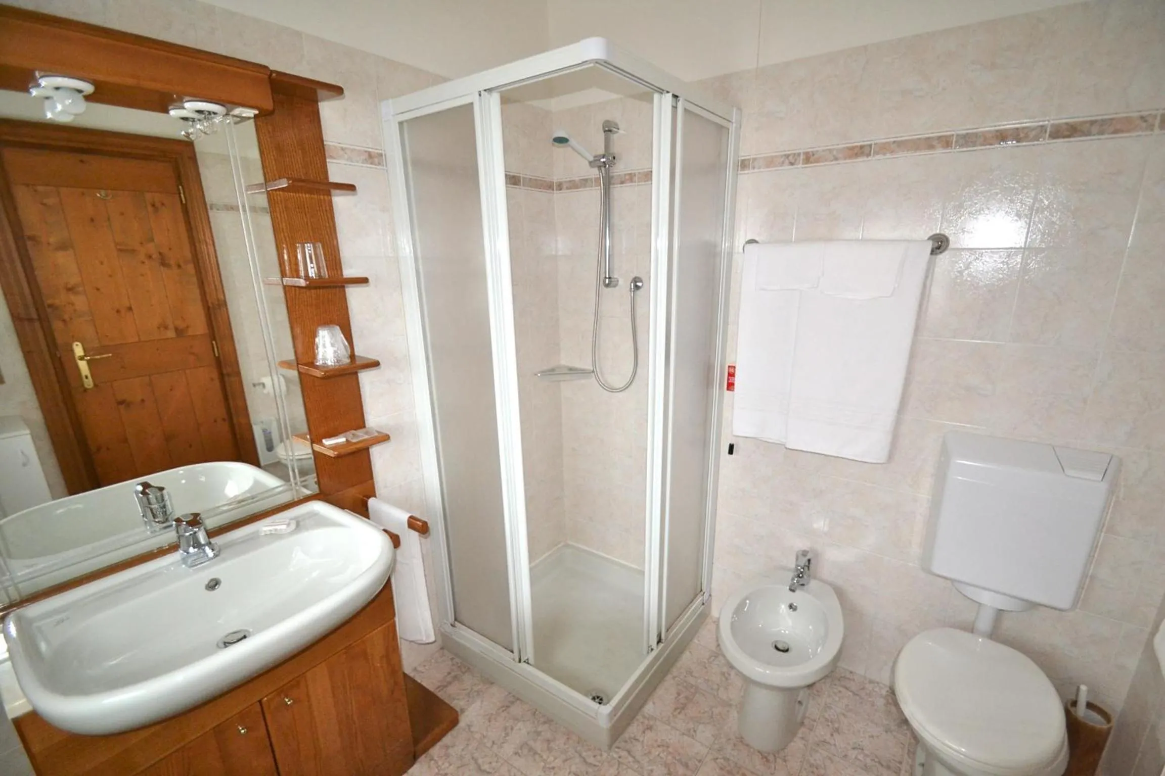 Bathroom in Hotel Villa Nevada