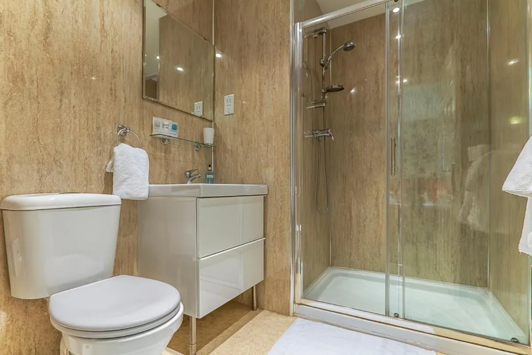 Bathroom in Pretty Maid House B&B