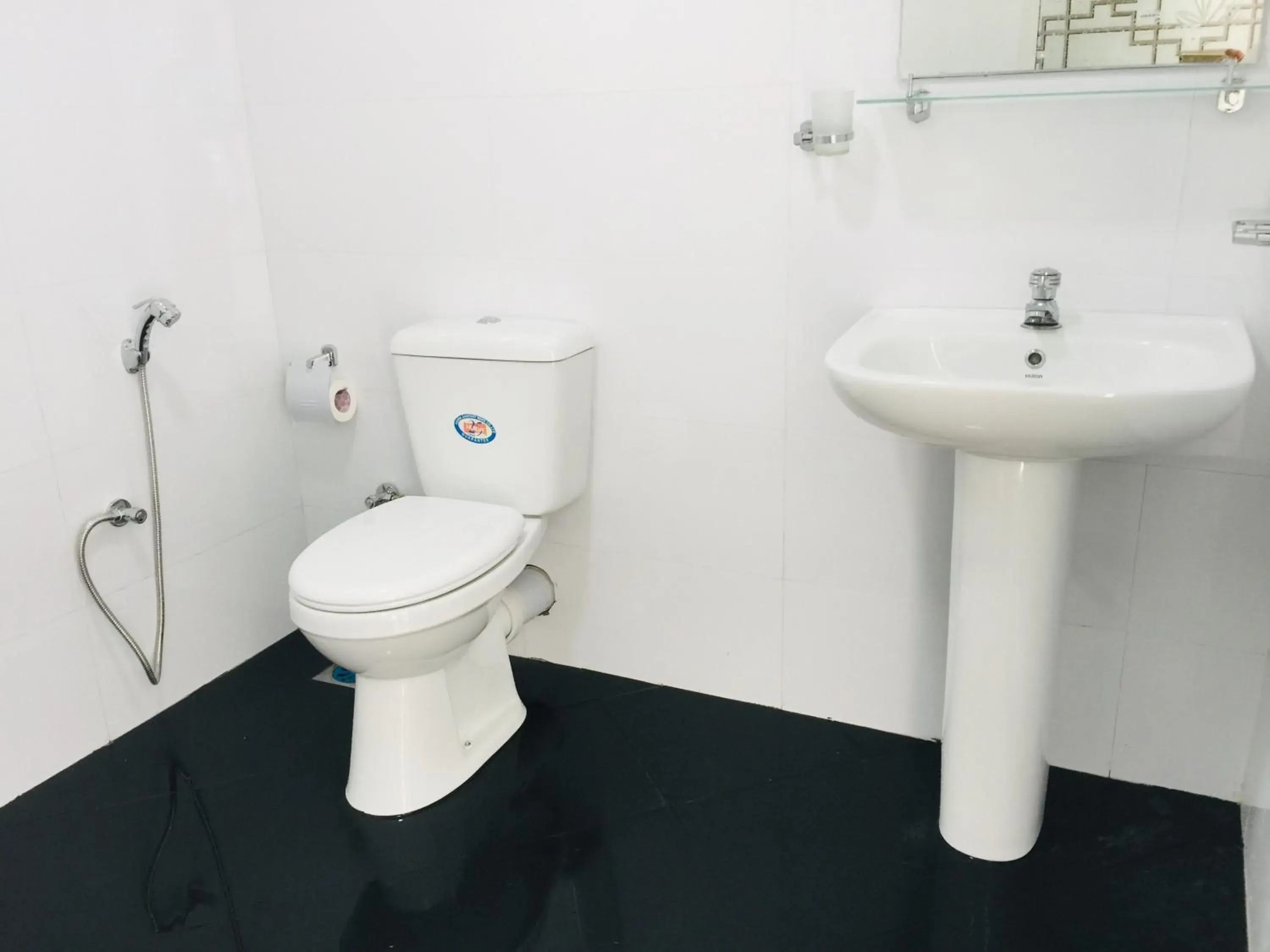 Single Room with Private External Bathroom - single occupancy in Summer Salt Hiriketiya Single Room with Private External Bathroom - single occupancy in Summer Salt Hiriketiya