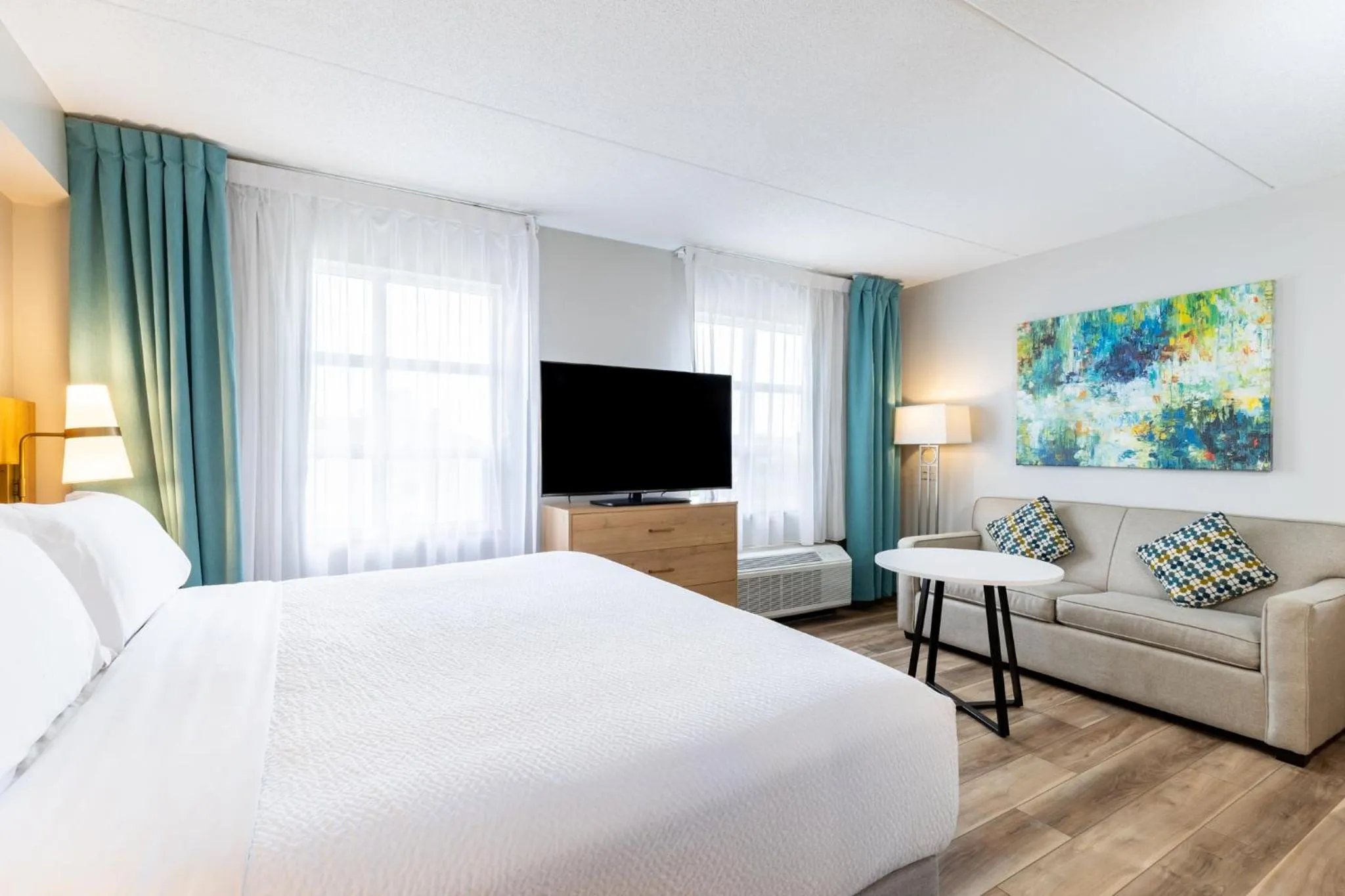 Photo of the whole room, Bed in Staybridge Suites London by IHG