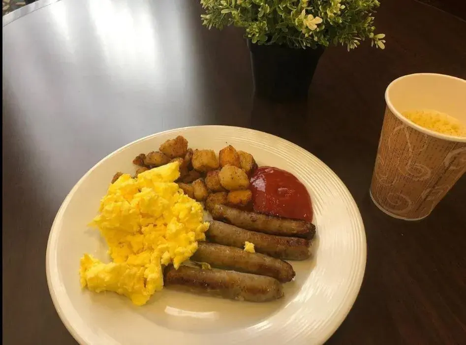 Breakfast in Staybridge Suites London by IHG Breakfast in Staybridge Suites London by IHG