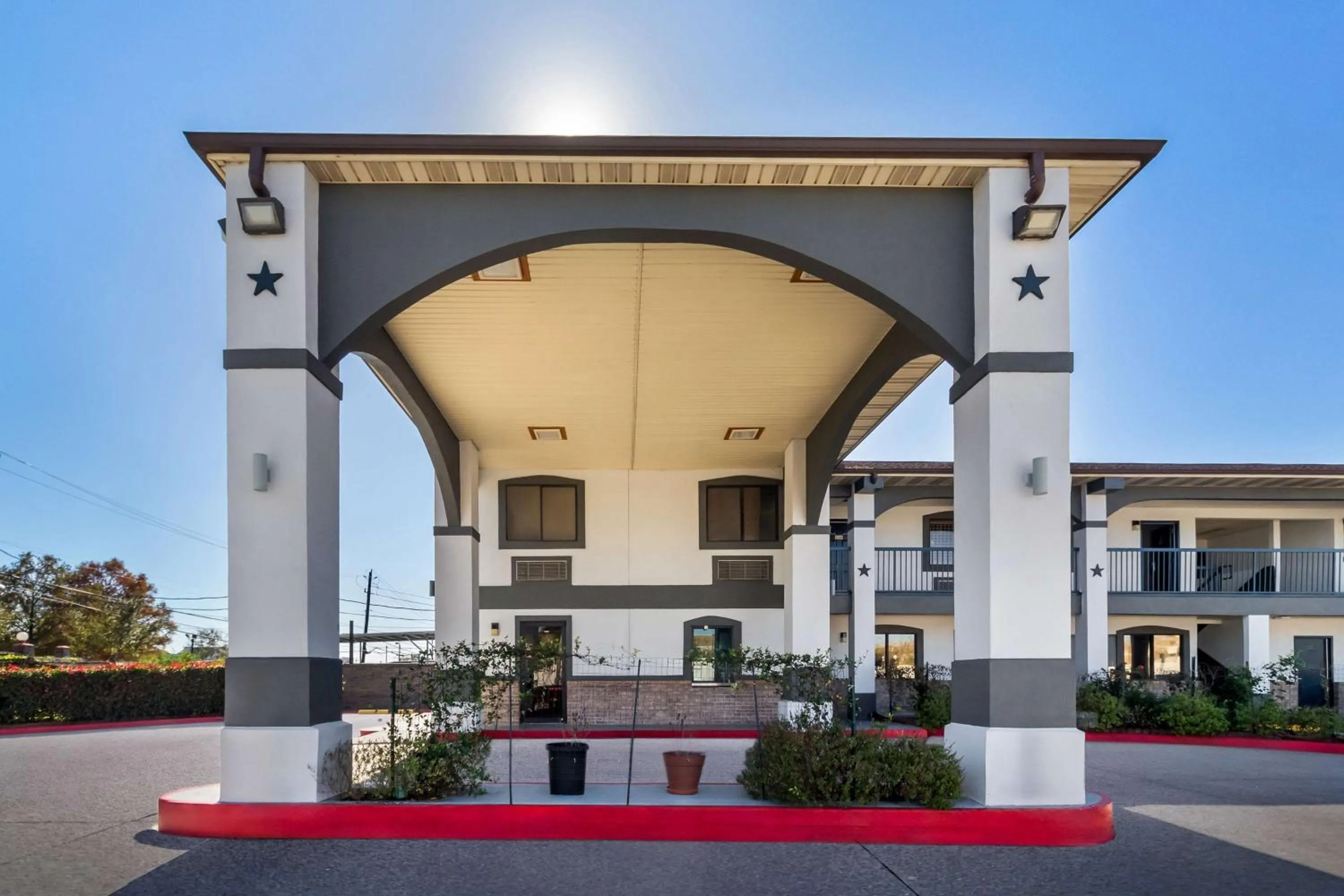 Property building in Americas Best Value Inn Houston Heights at I-45