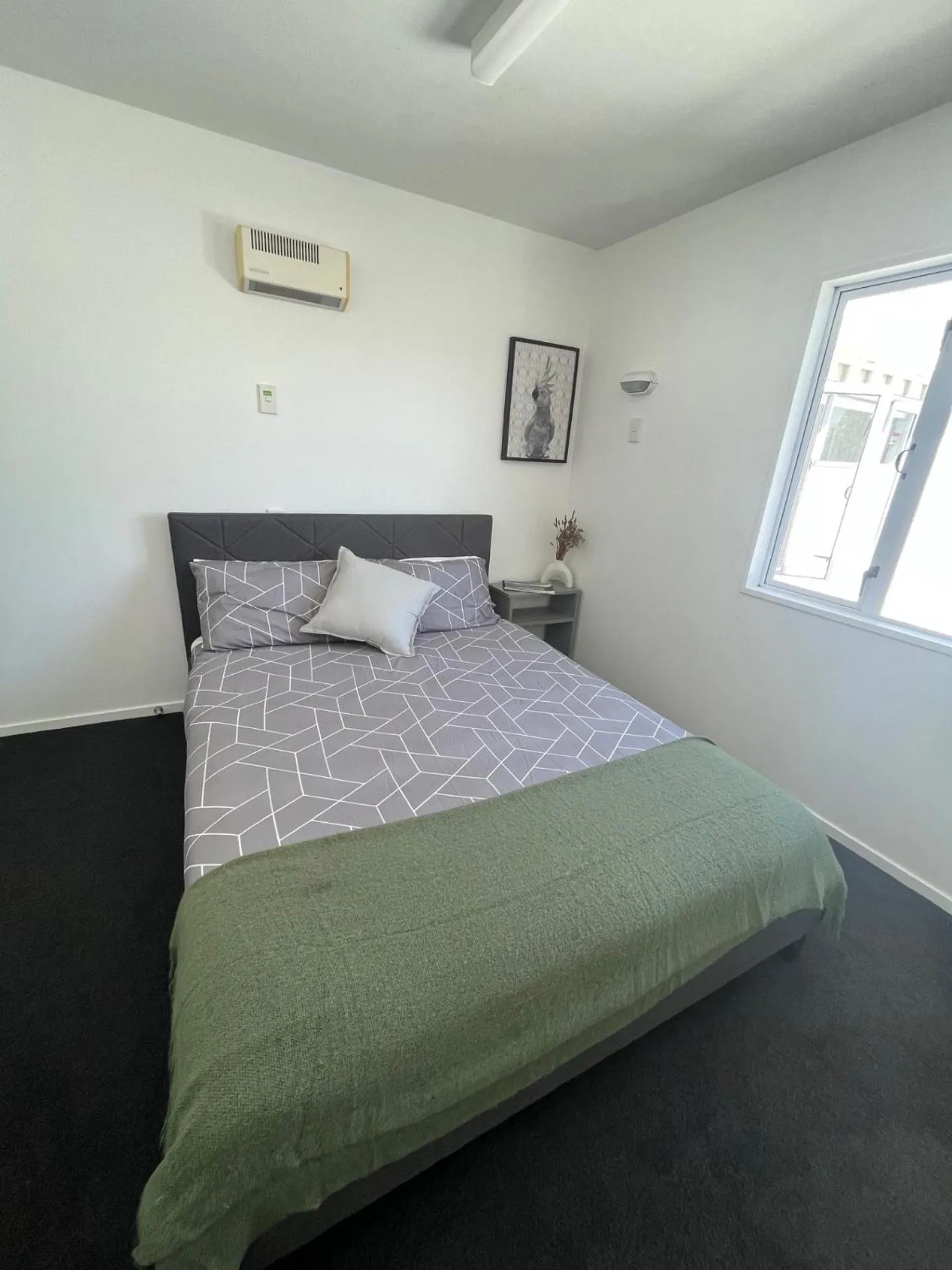 Bedroom, Bed in Kaikoura Seaside lodge
